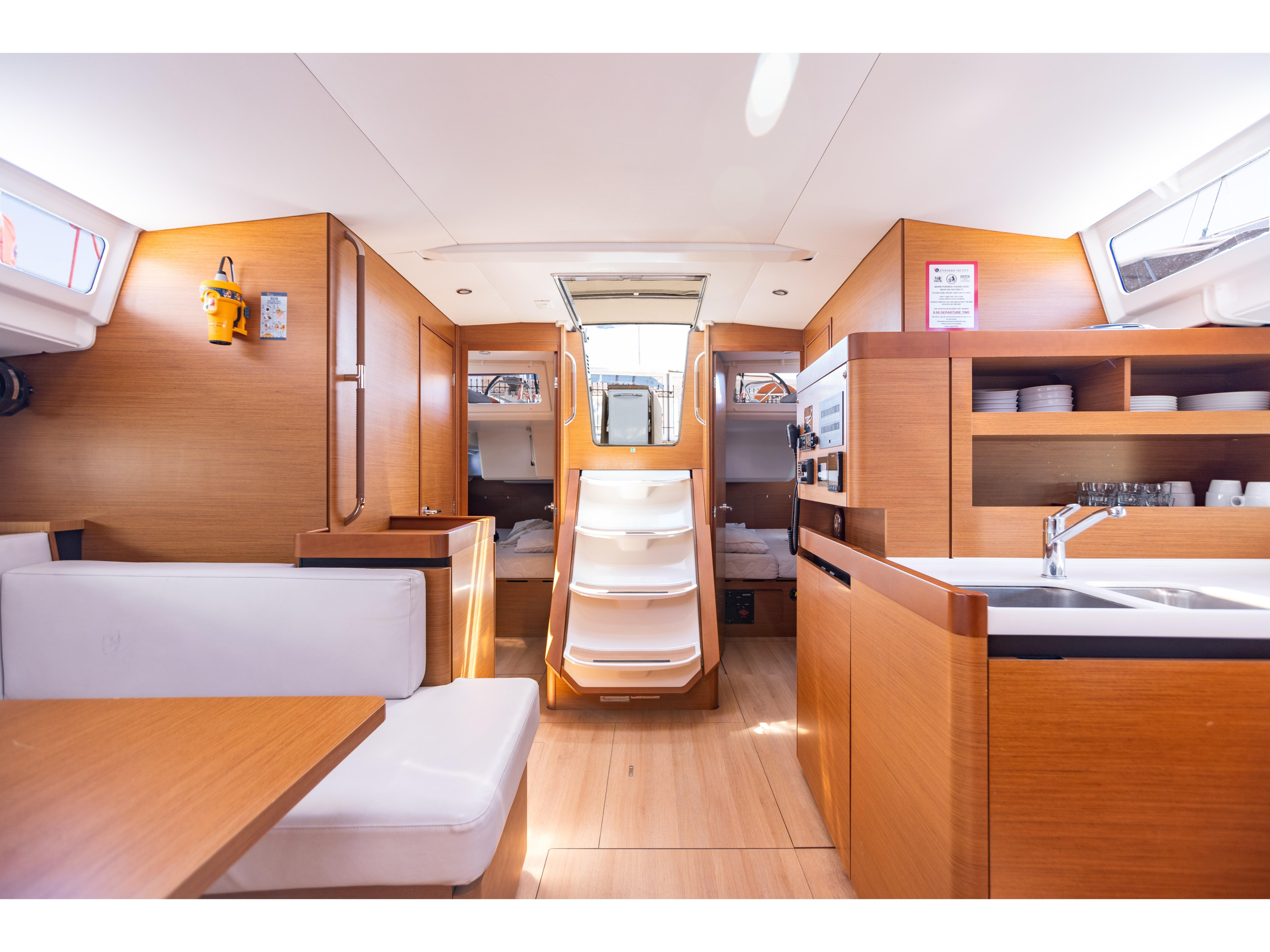 Sun Odyssey 490 4 cabins — photo 5