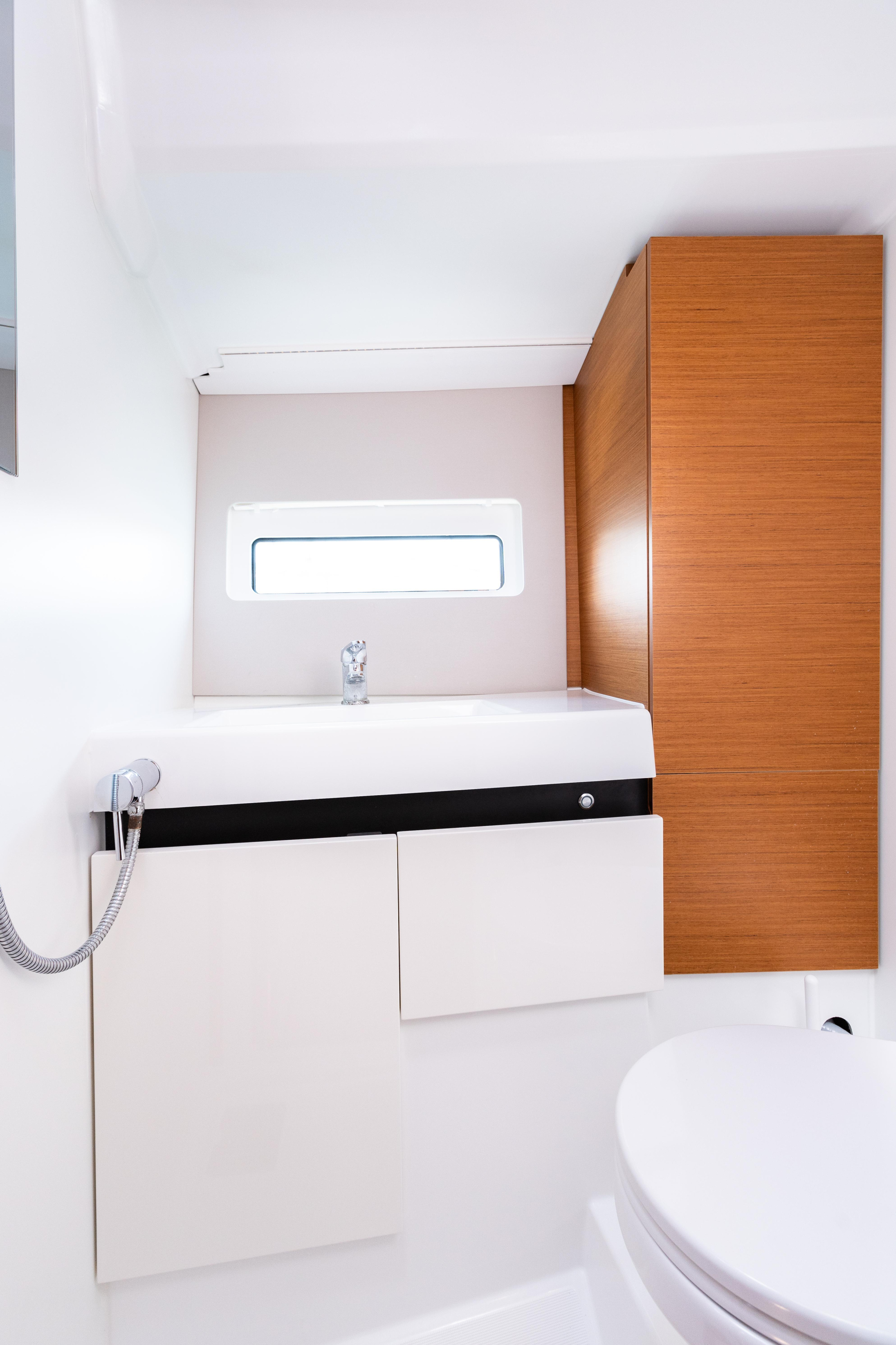 Sun Odyssey 490 4 cabins — photo 3