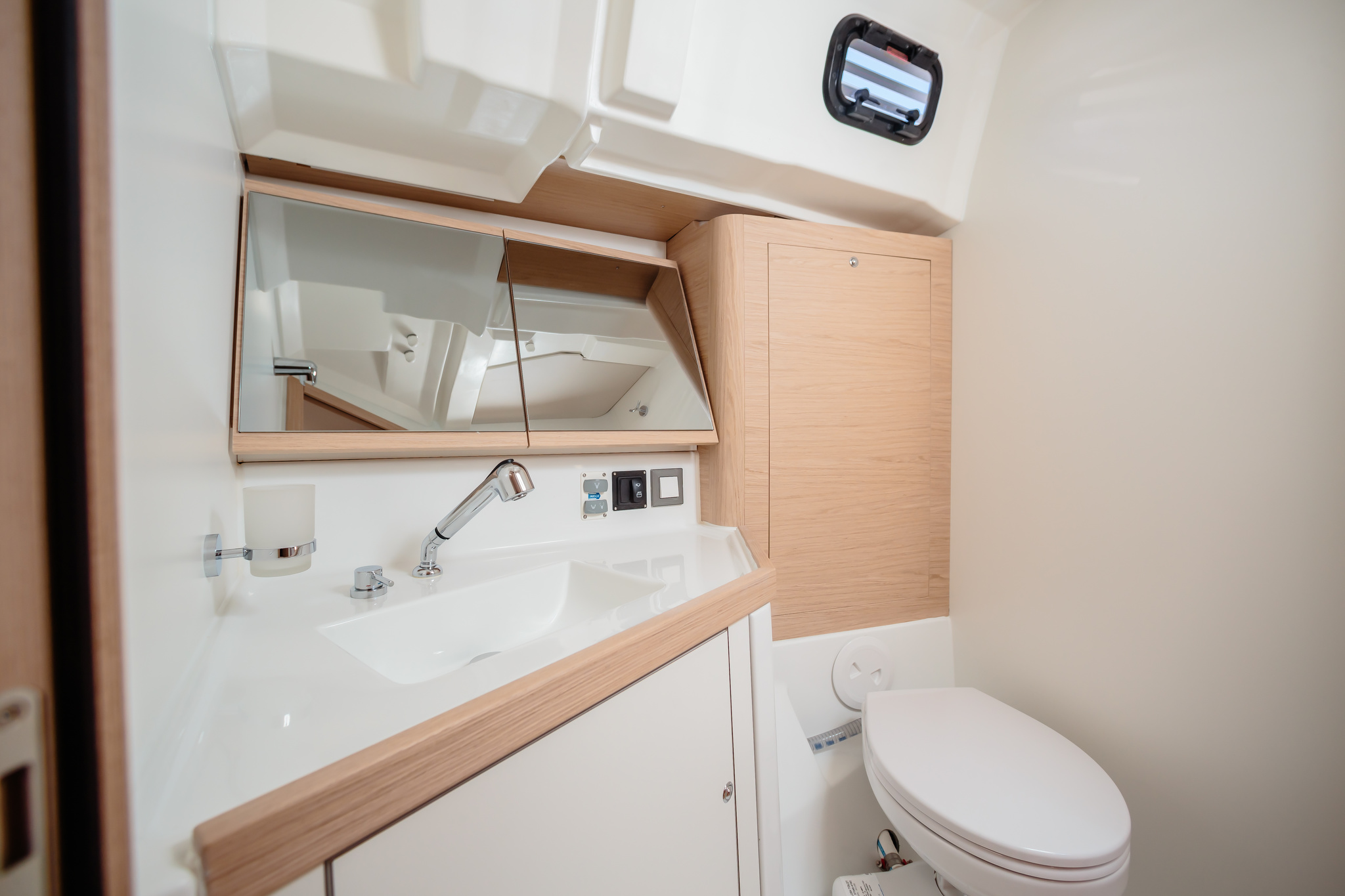 Oceanis 46.1 — photo 12
