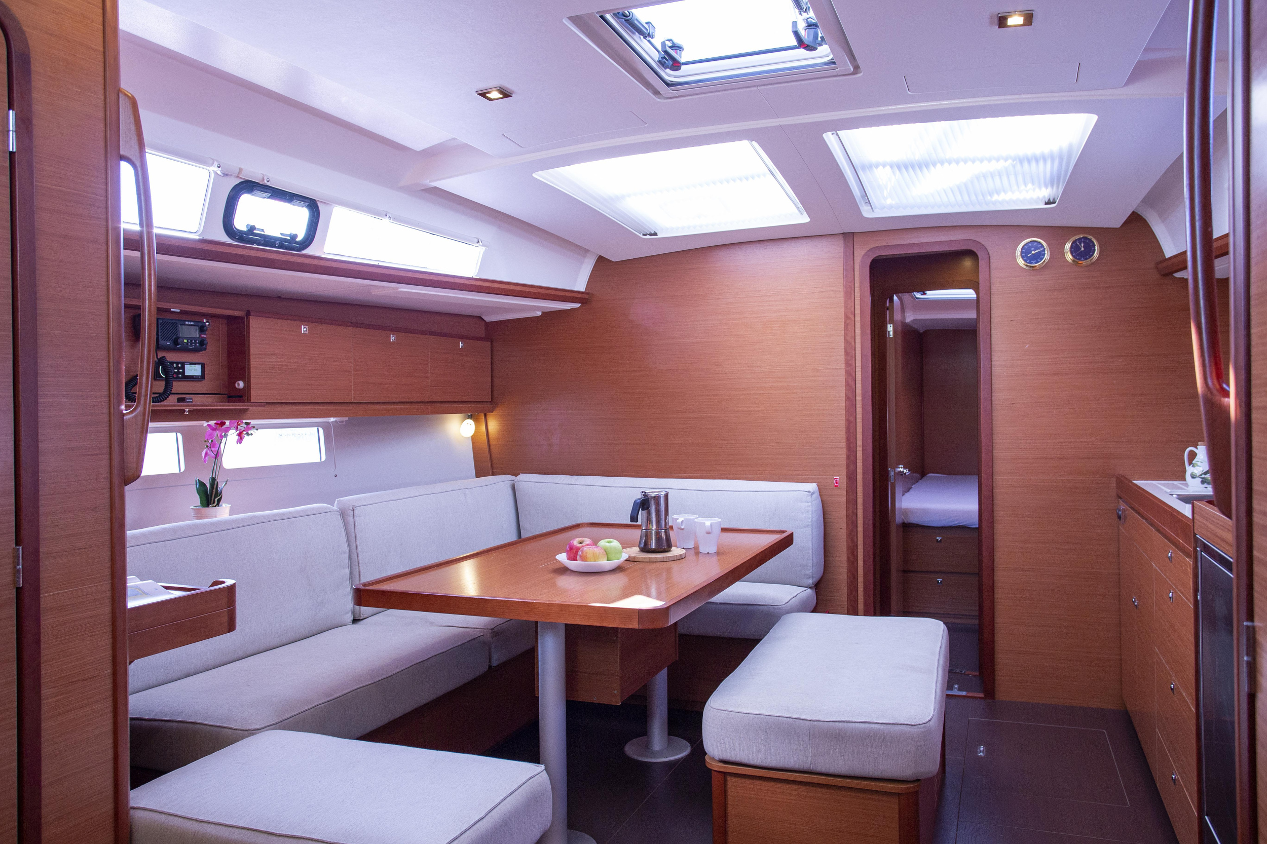 Dufour 460 Grand Large — photo 2