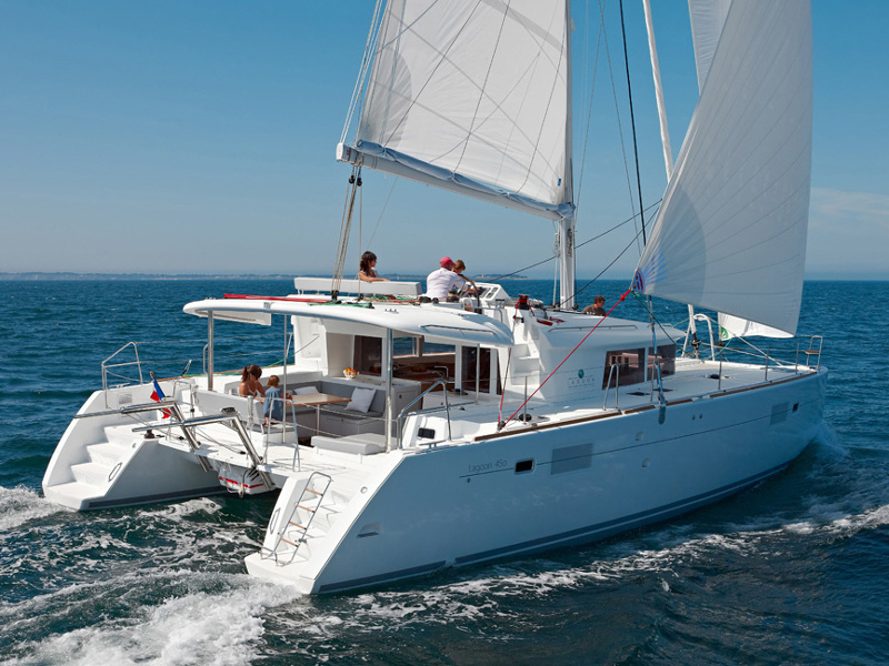Lagoon 450 — photo 1