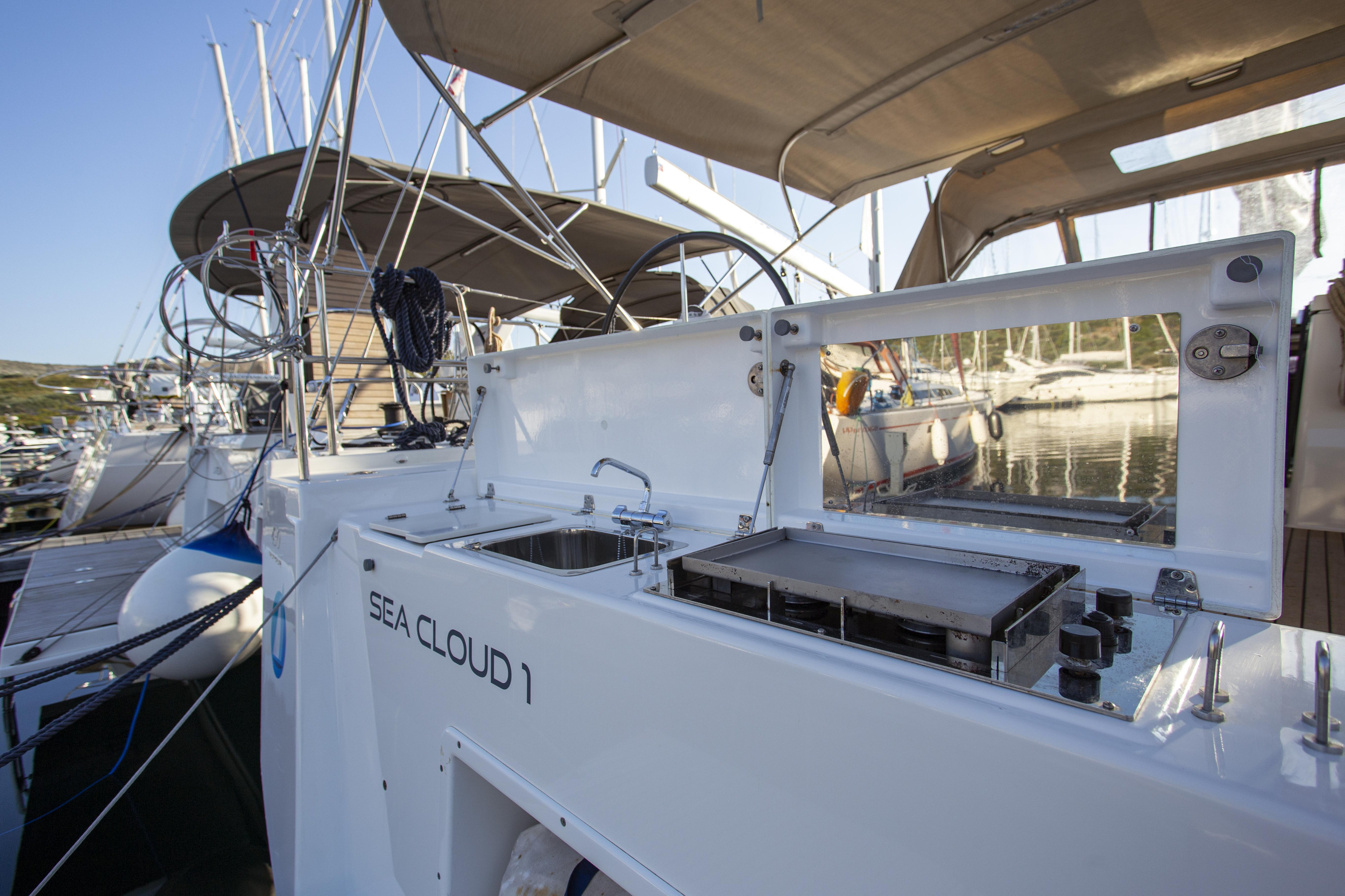 Dufour 430 Grand Large — photo 13