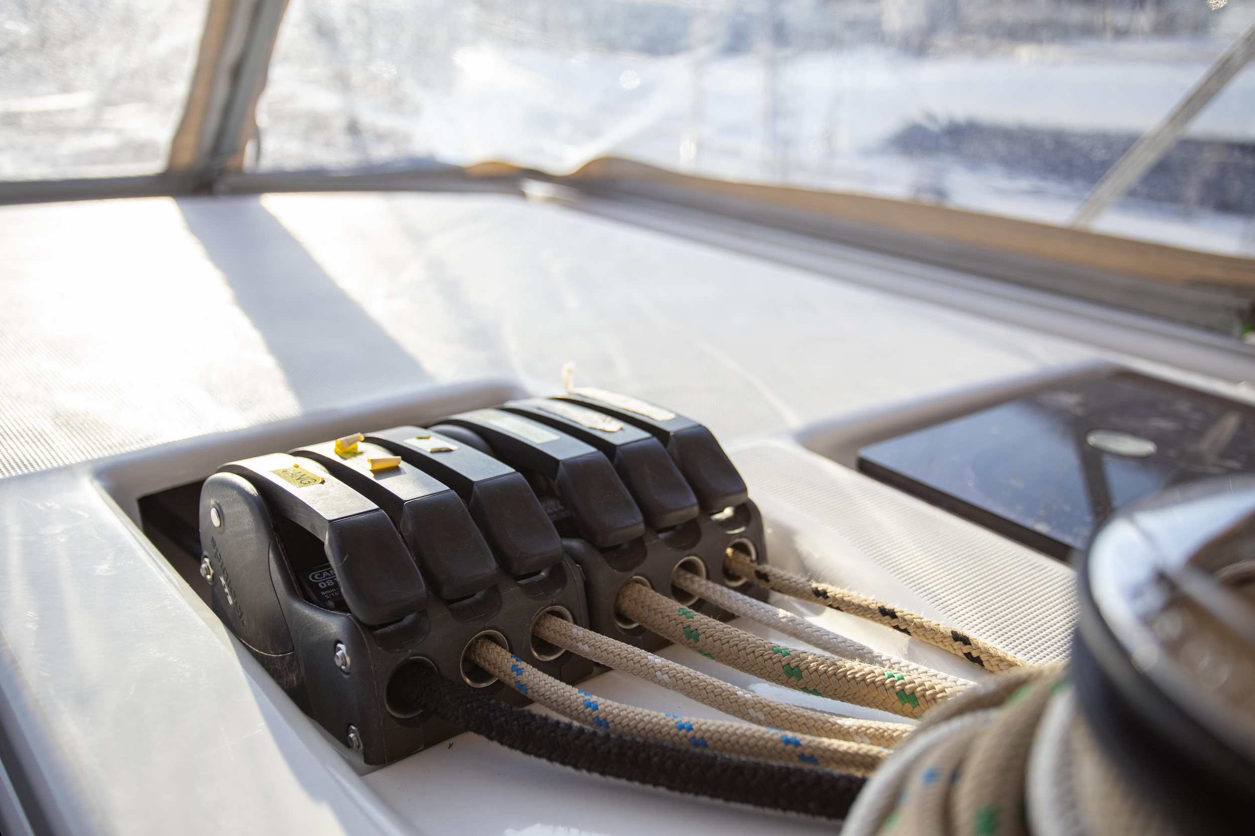 Dufour 430 Grand Large — photo 16