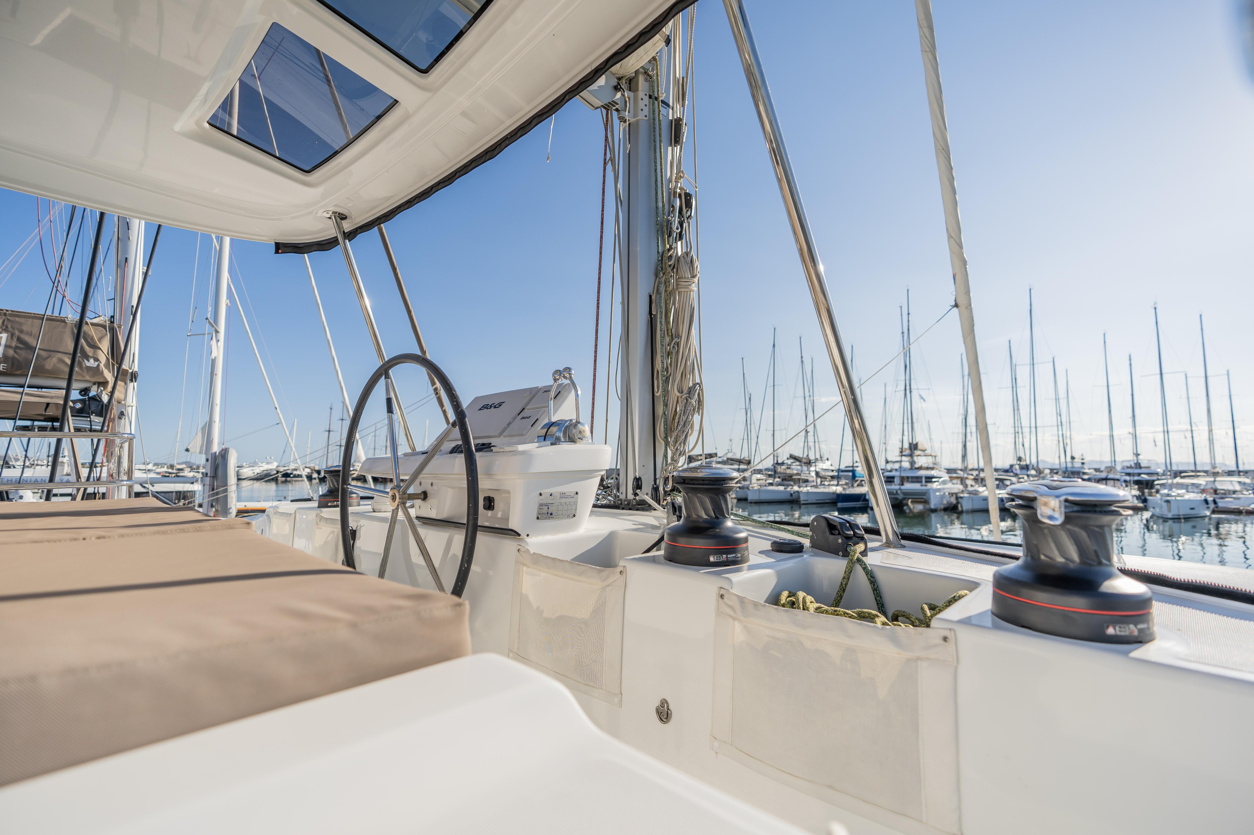 Lagoon 50 (6 cabs) - Skippered — photo 3
