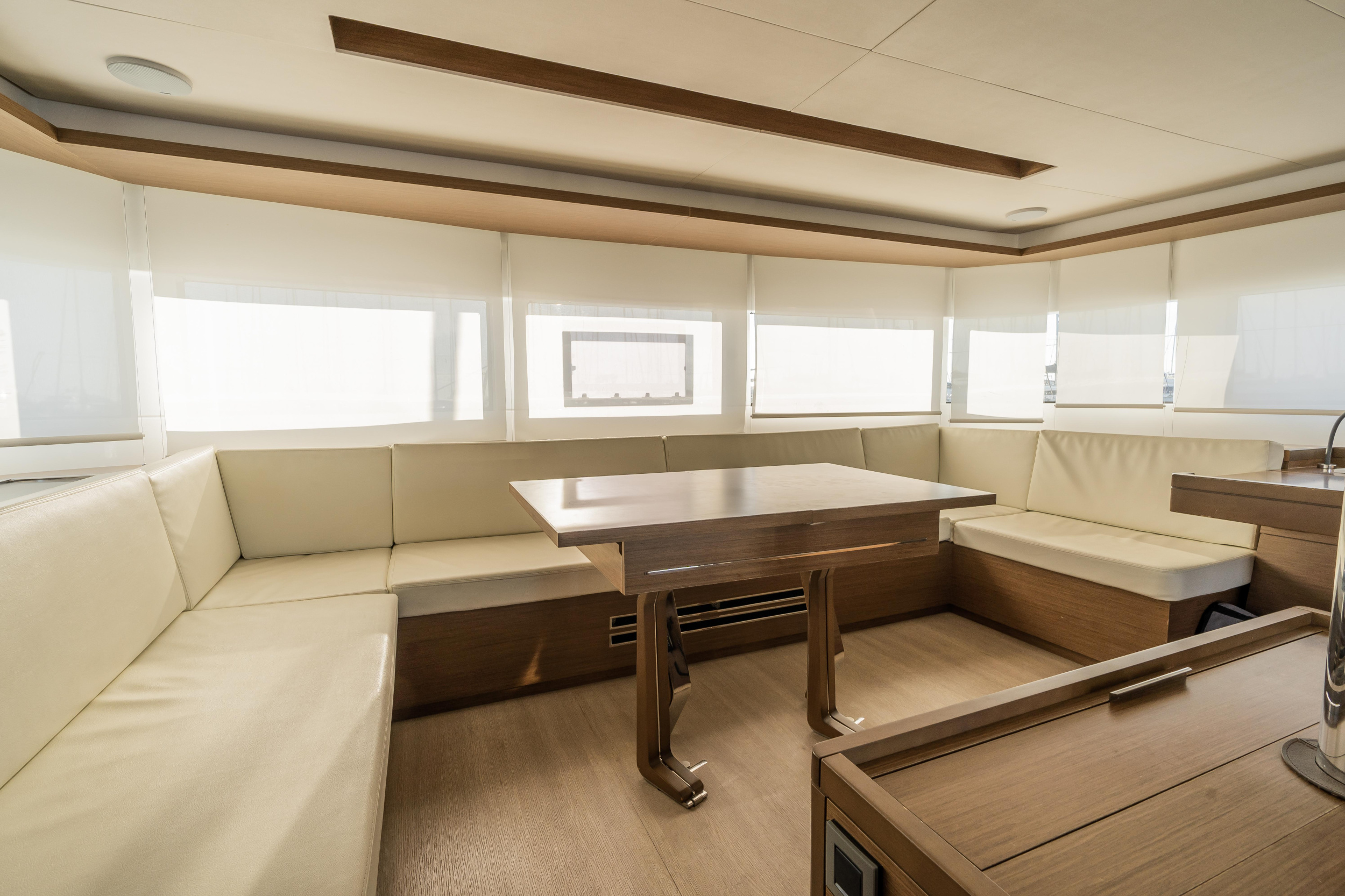 Lagoon 50 (6 cabs) - Skippered — photo 17