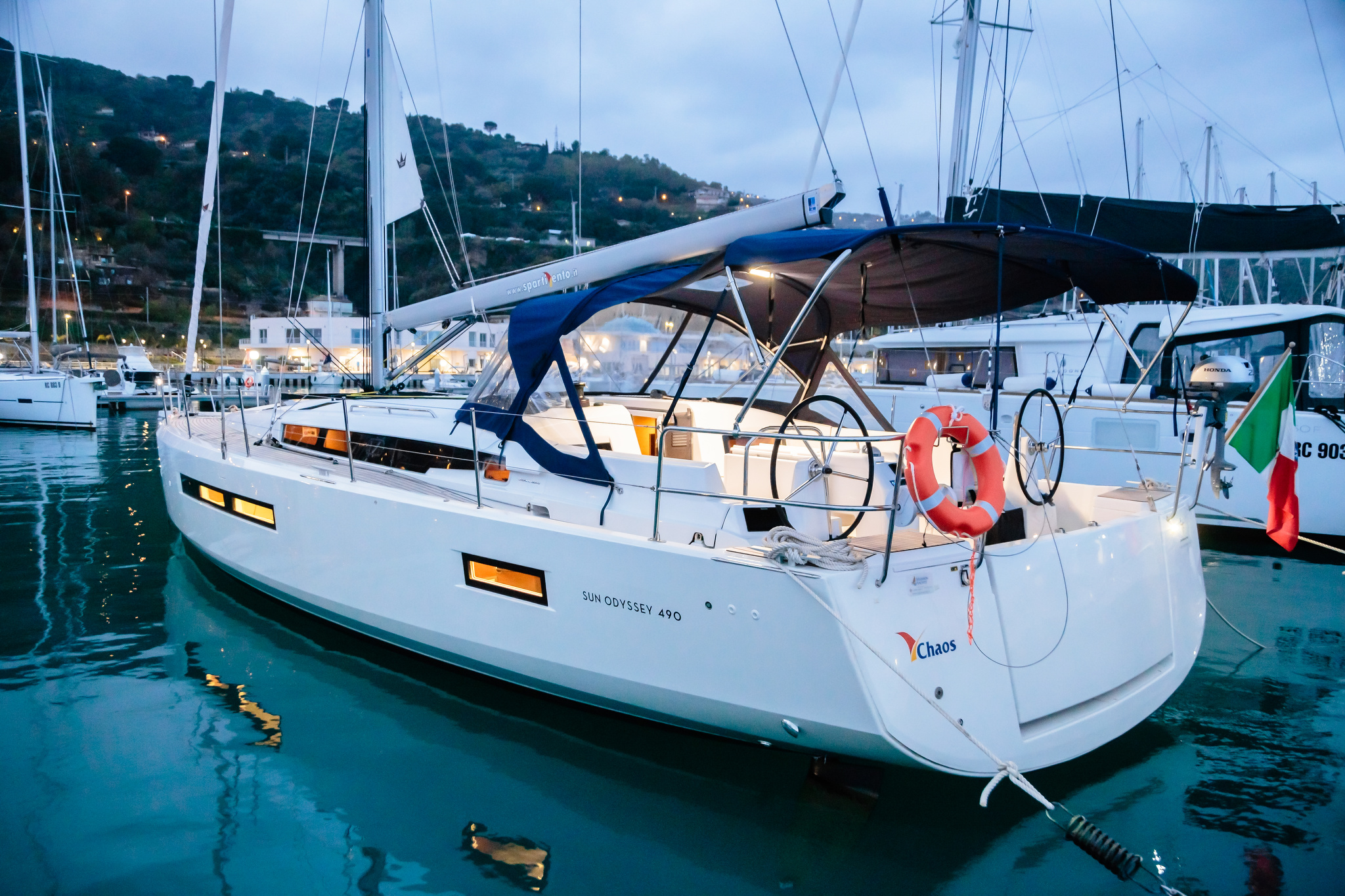 Sun Odyssey 490 — photo 3