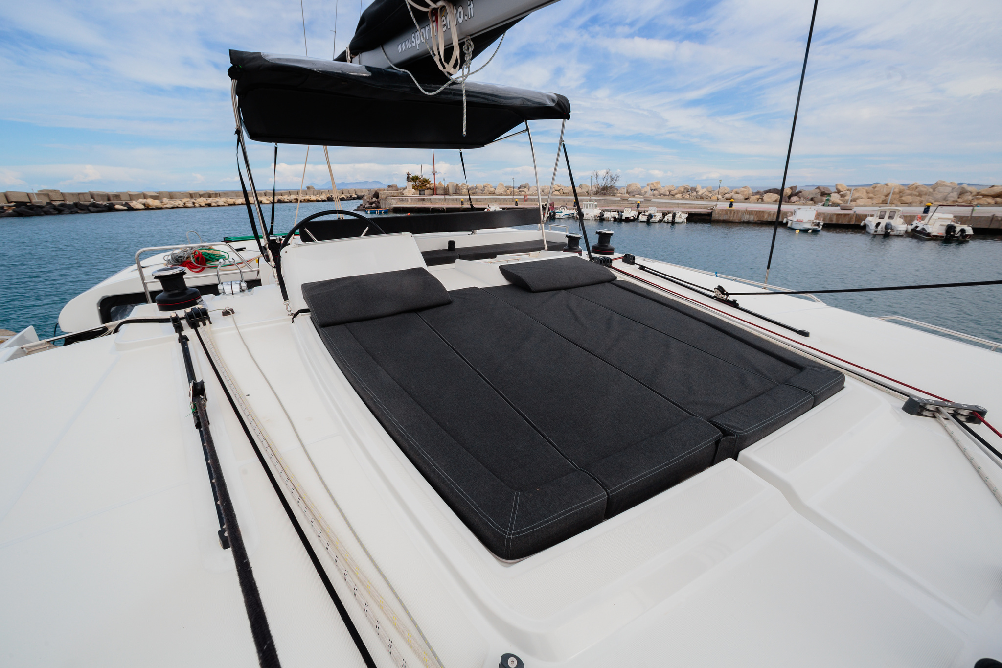 Lagoon 450 Fly — photo 8