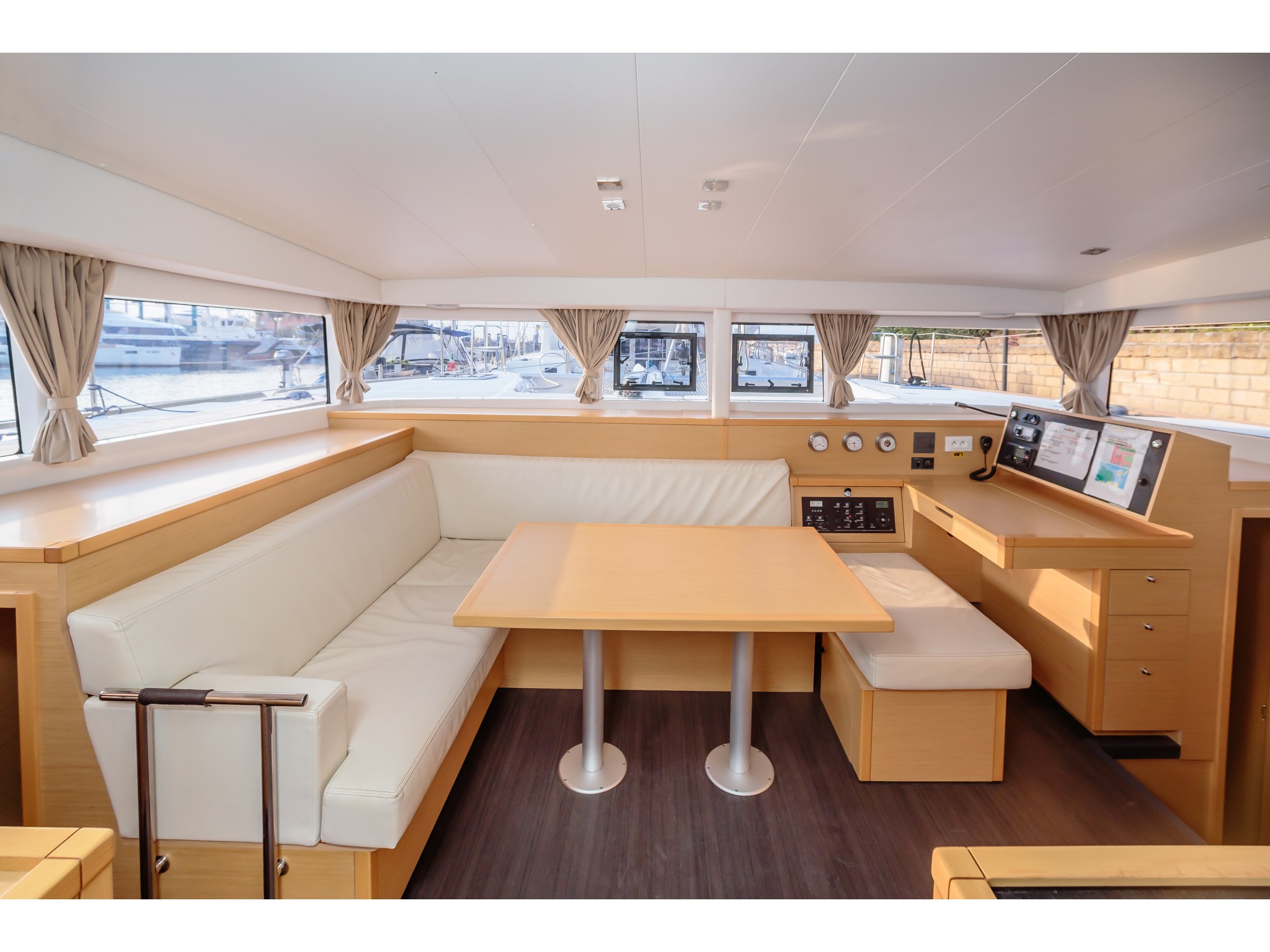 Lagoon 400 S2 — photo 12