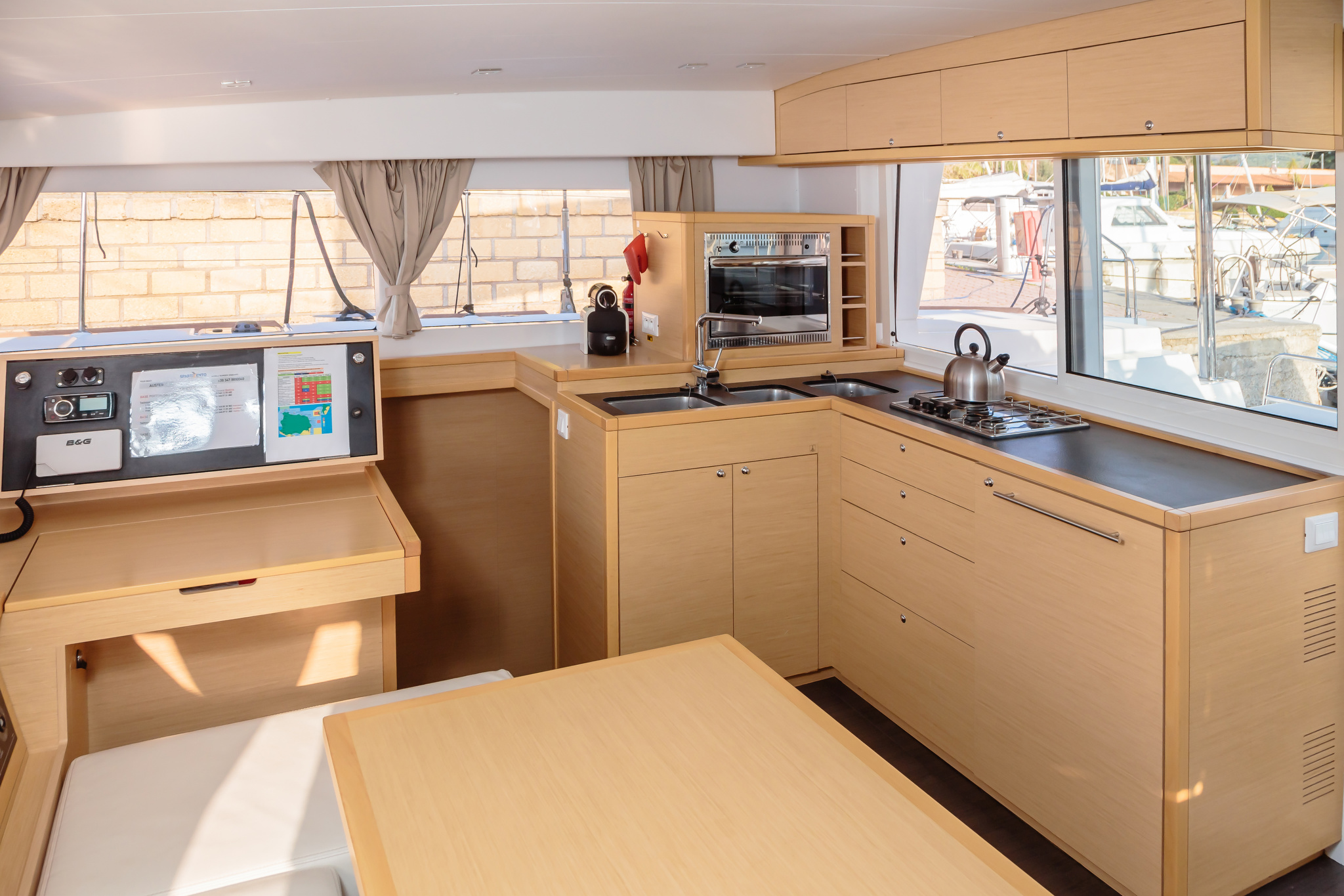 Lagoon 400 S2 — photo 8