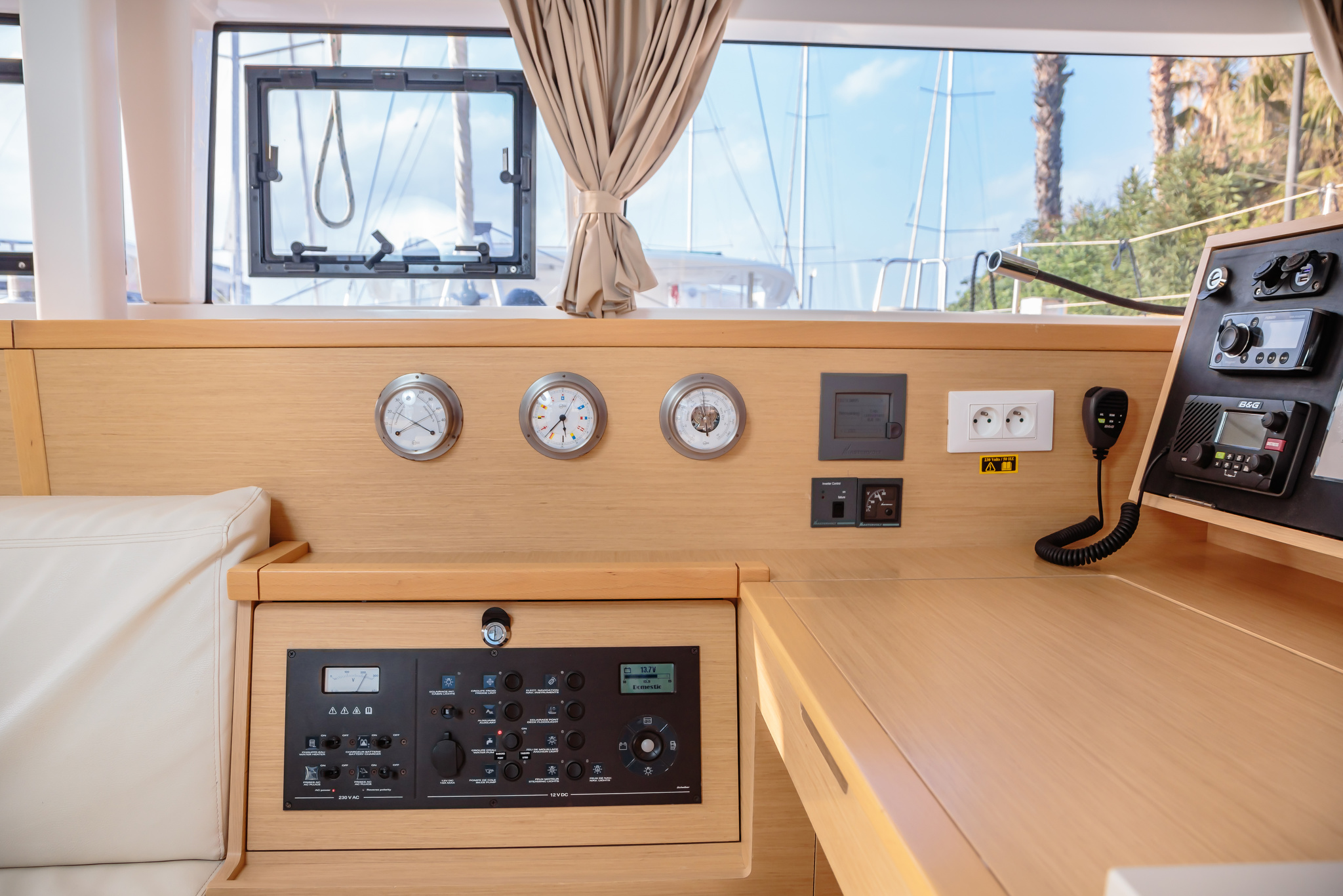 Lagoon 400 S2 — photo 10