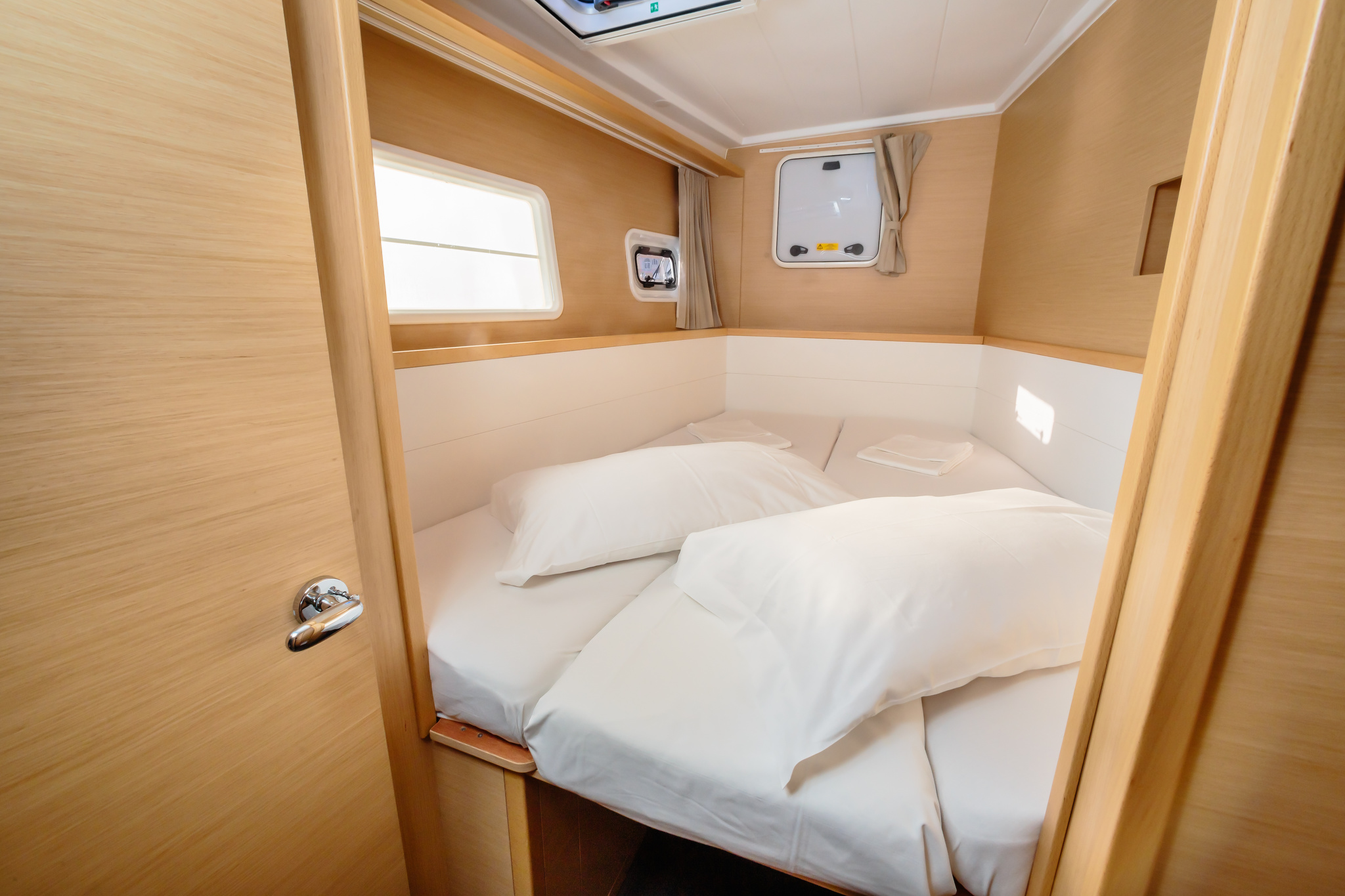 Lagoon 400 S2 — photo 5