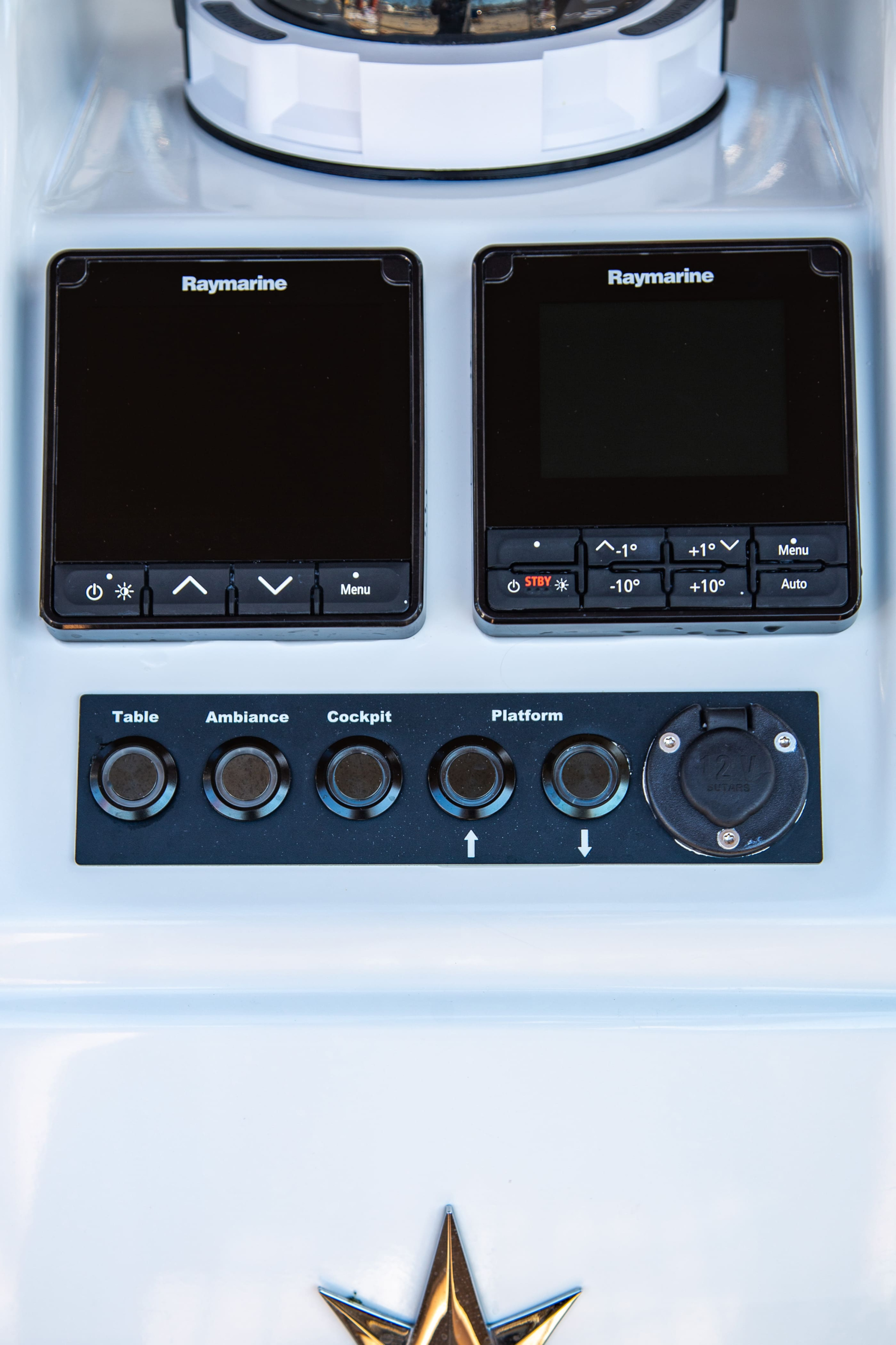 Sun Odyssey 440 — photo 11