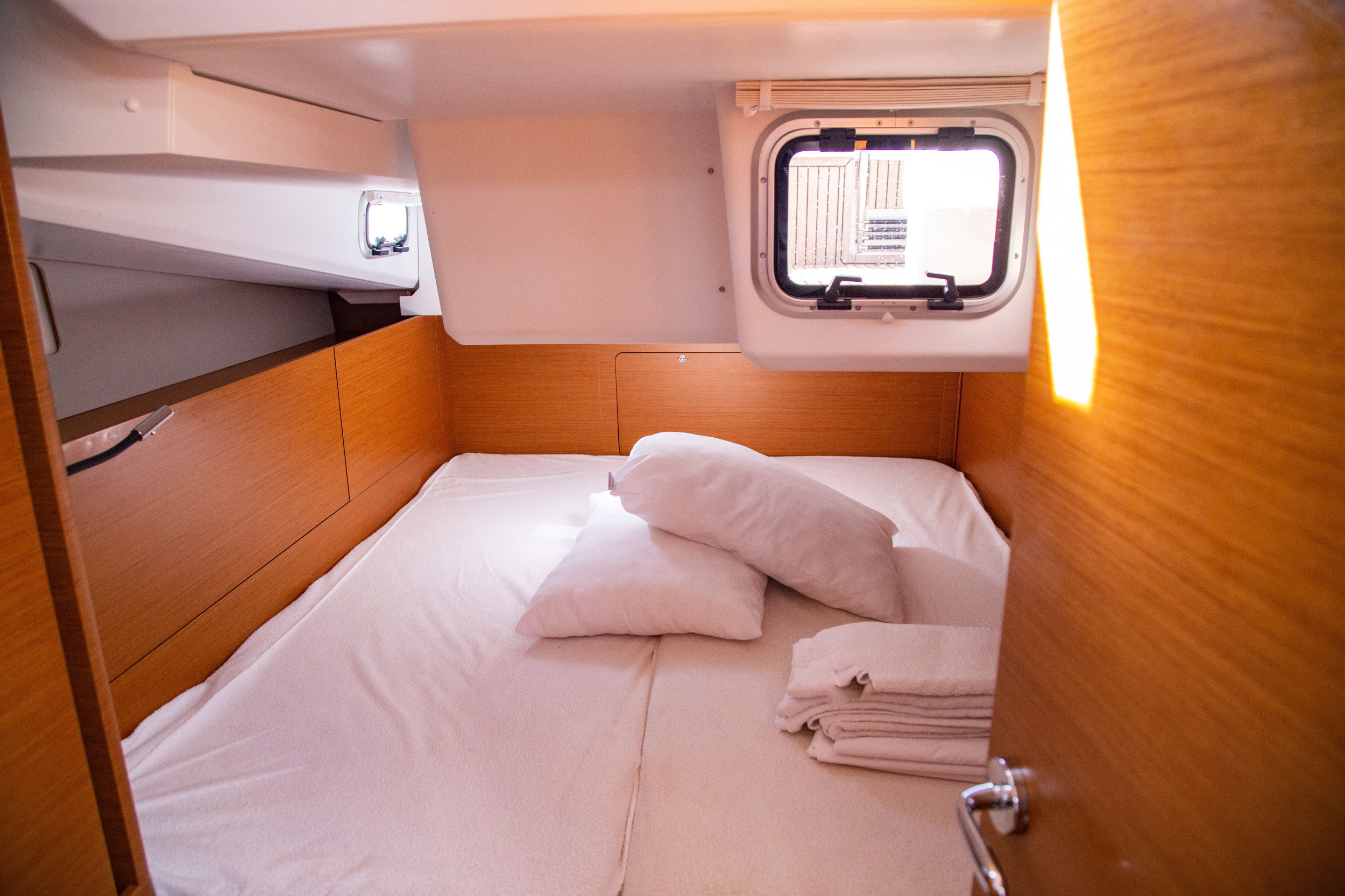 Sun Odyssey 440 — photo 10
