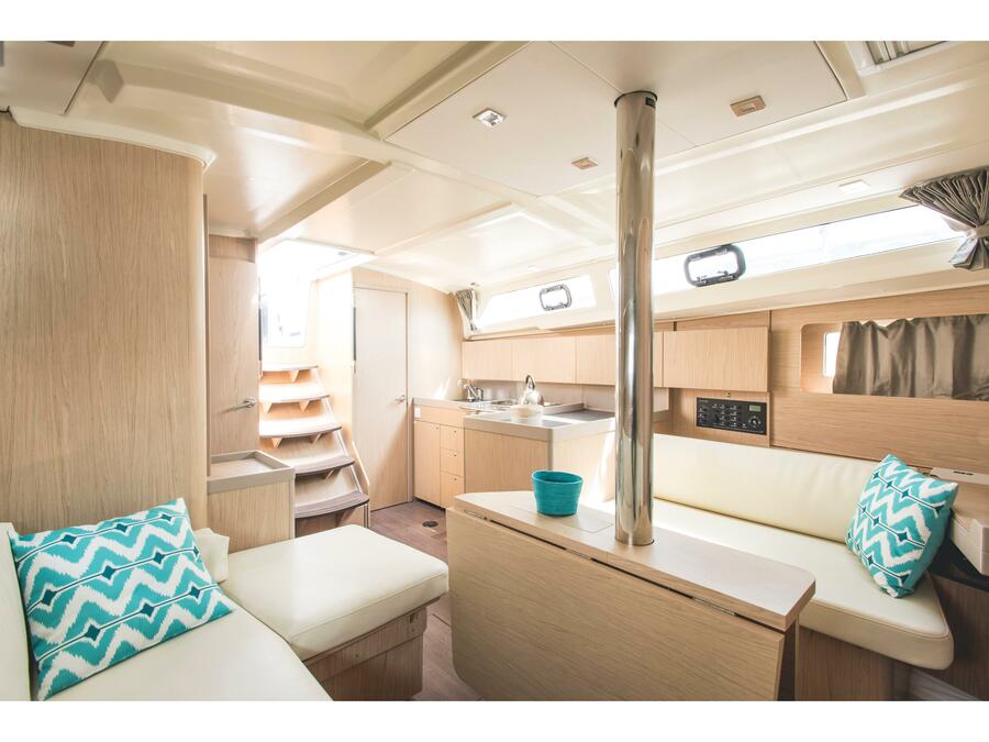 OCEANIS 41.1 — photo 345