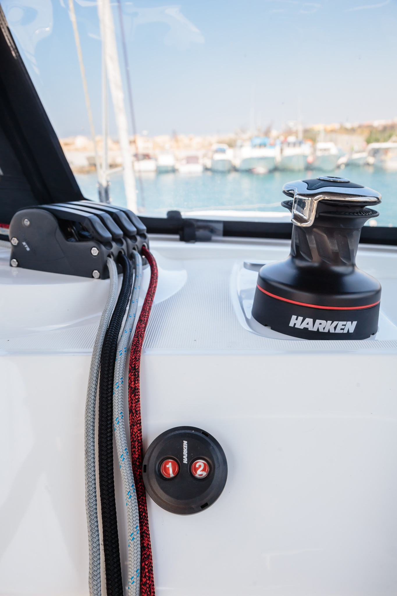 Lagoon 40 — photo 17
