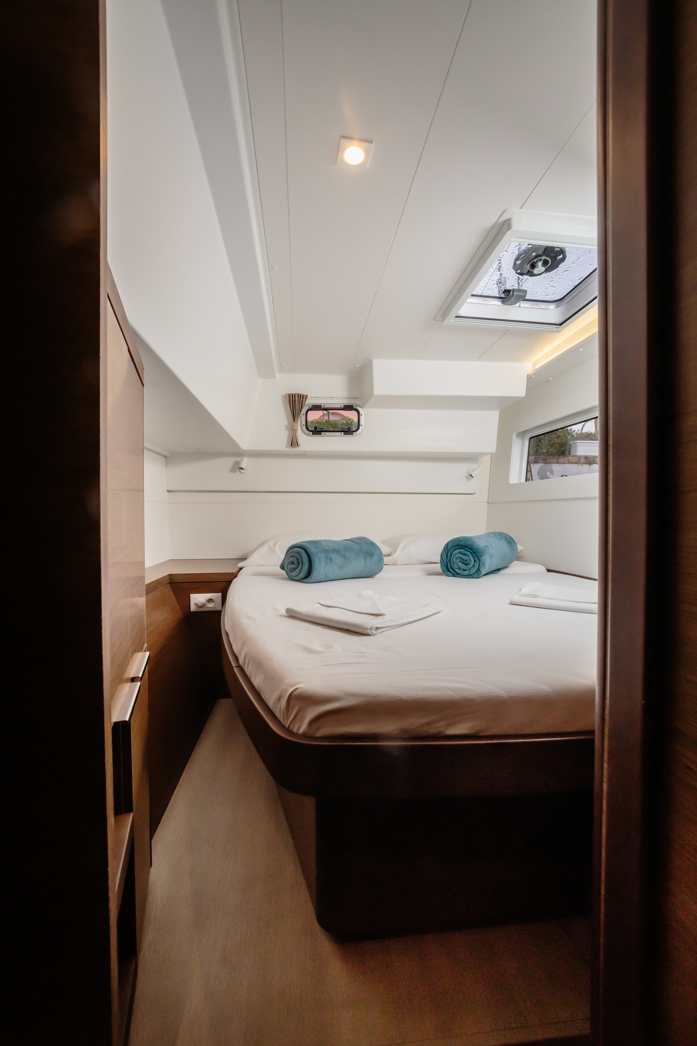 Lagoon 40 — photo 13