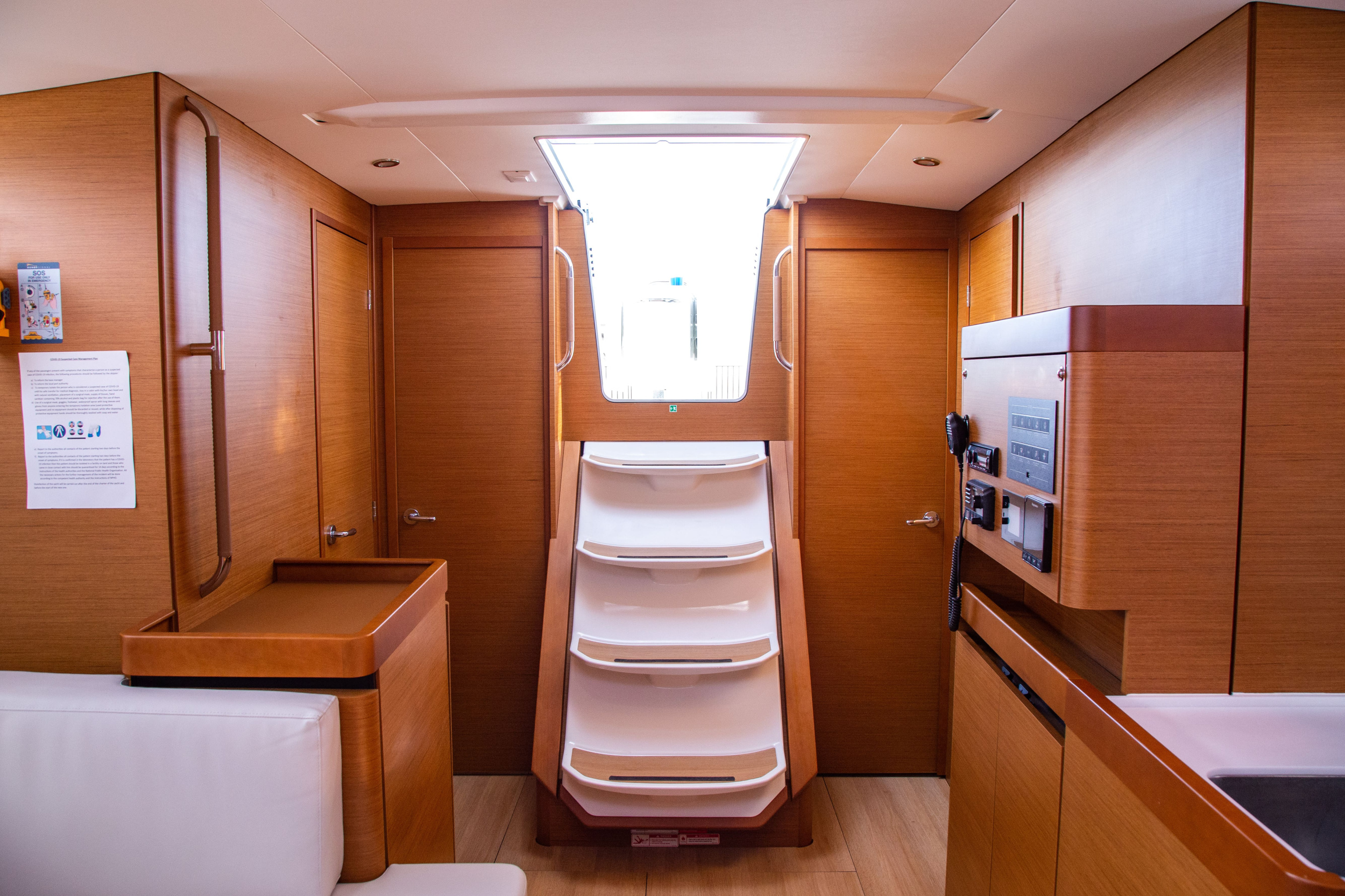 Sun Odyssey 490 5 cabins — photo 12