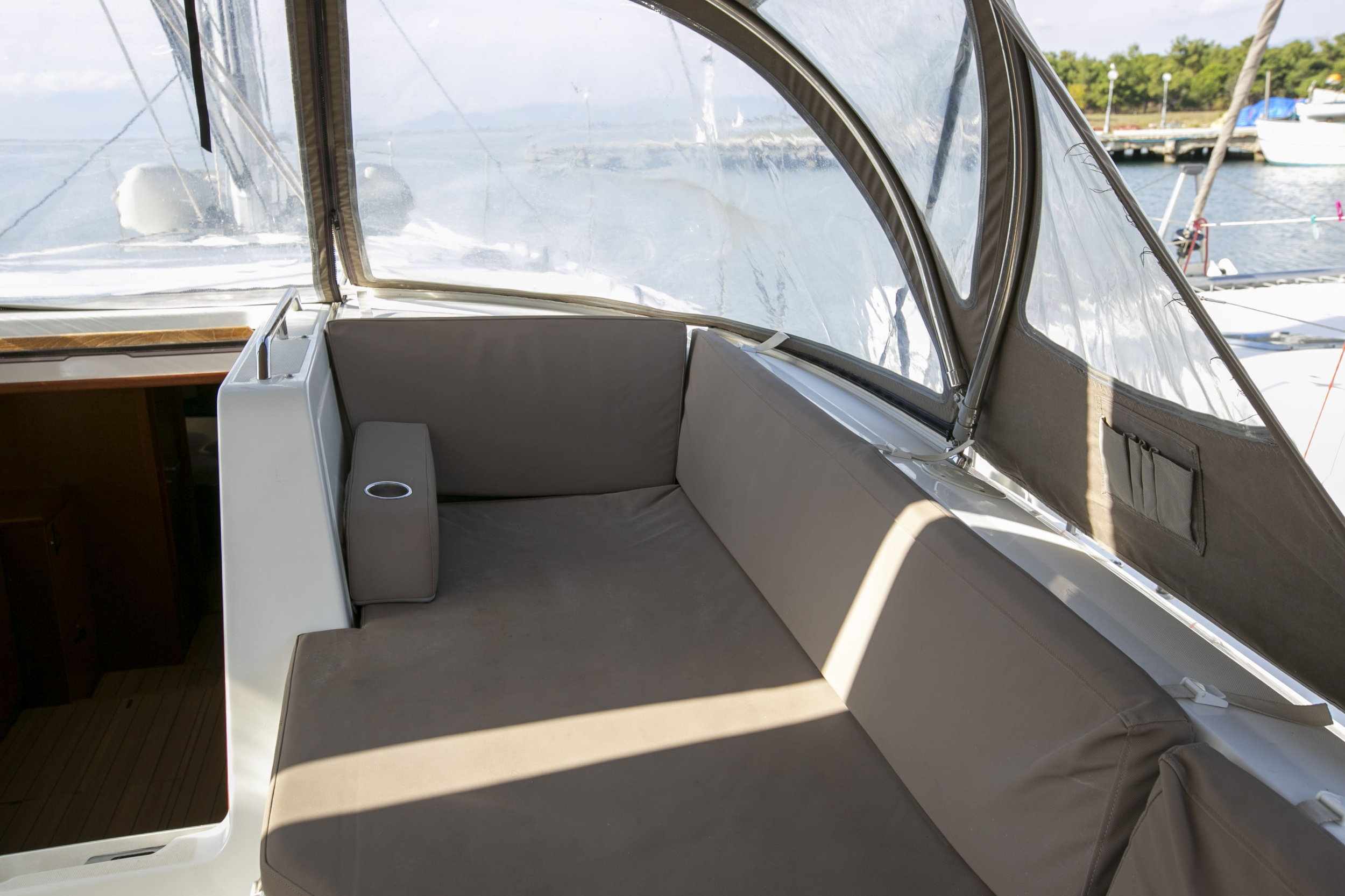 Jeanneau 54 — photo 23