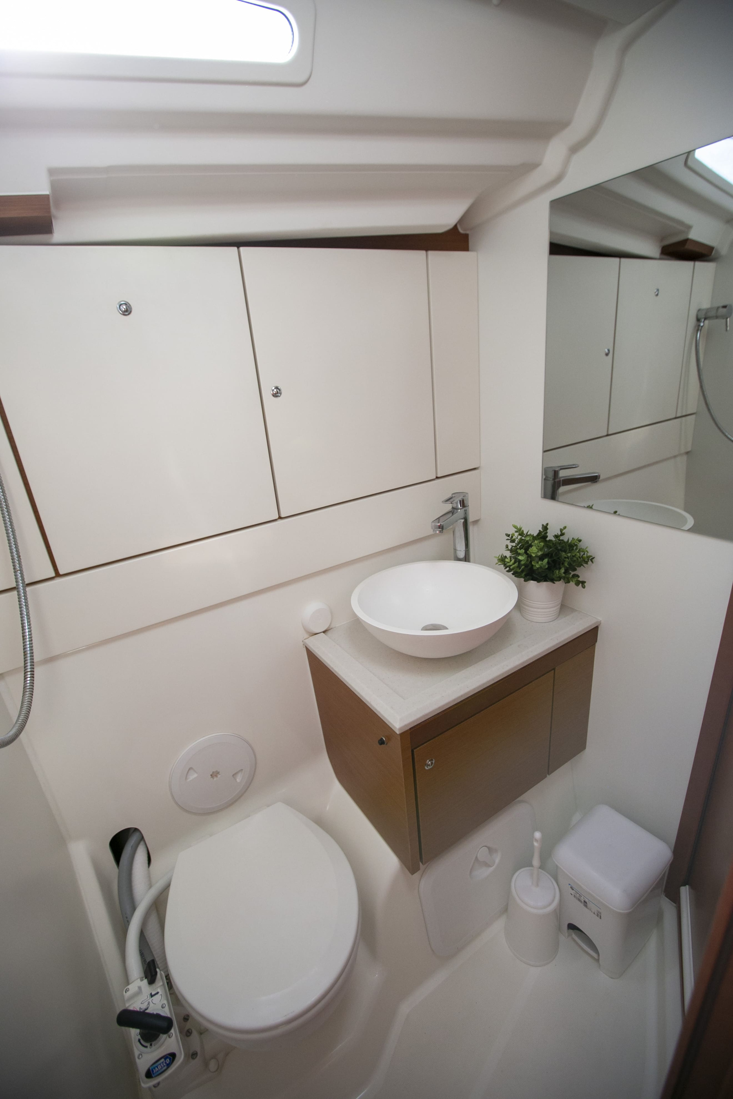 Jeanneau 54 — photo 26