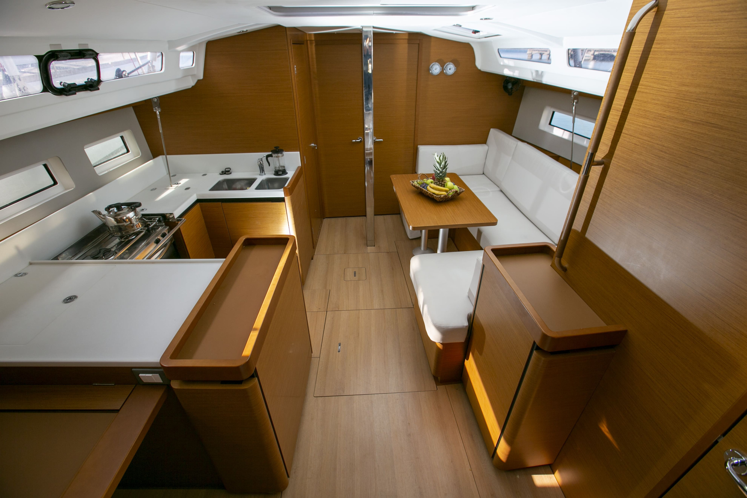 Sun Odyssey 440 — photo 10