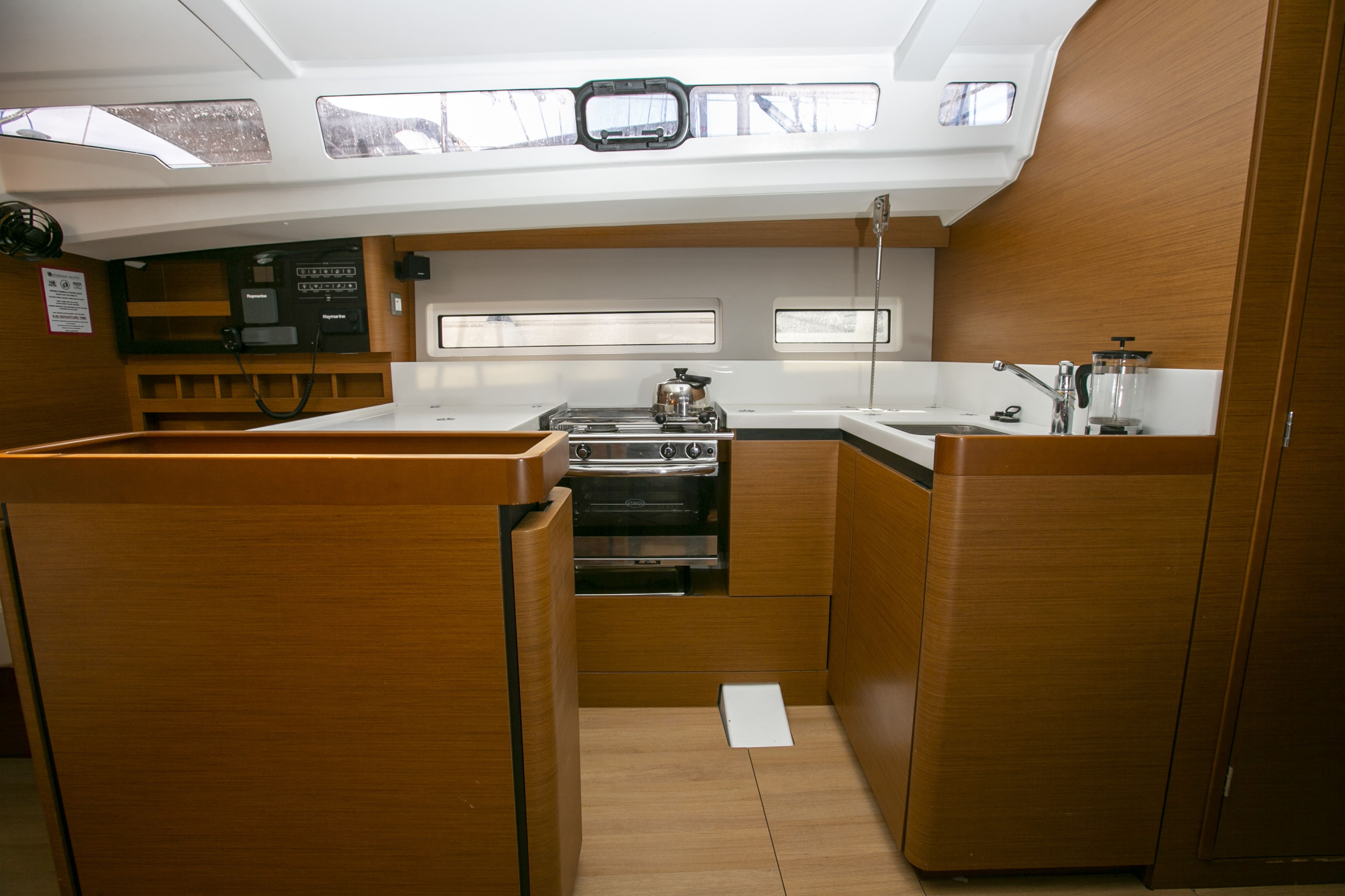 Sun Odyssey 440 — photo 13