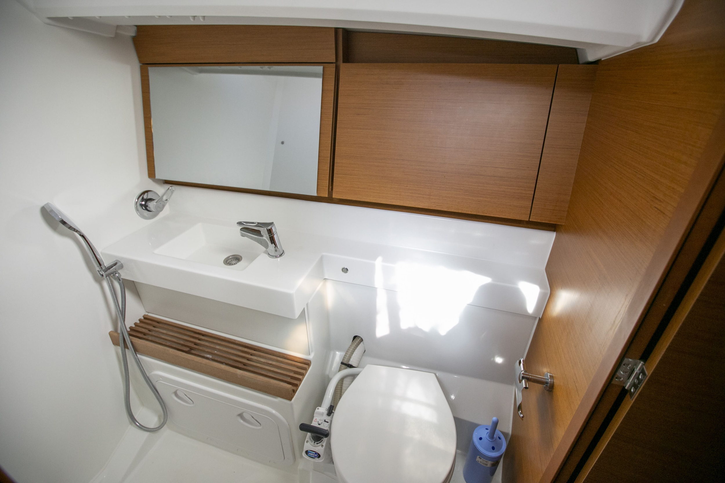 Sun Odyssey 440 — photo 6