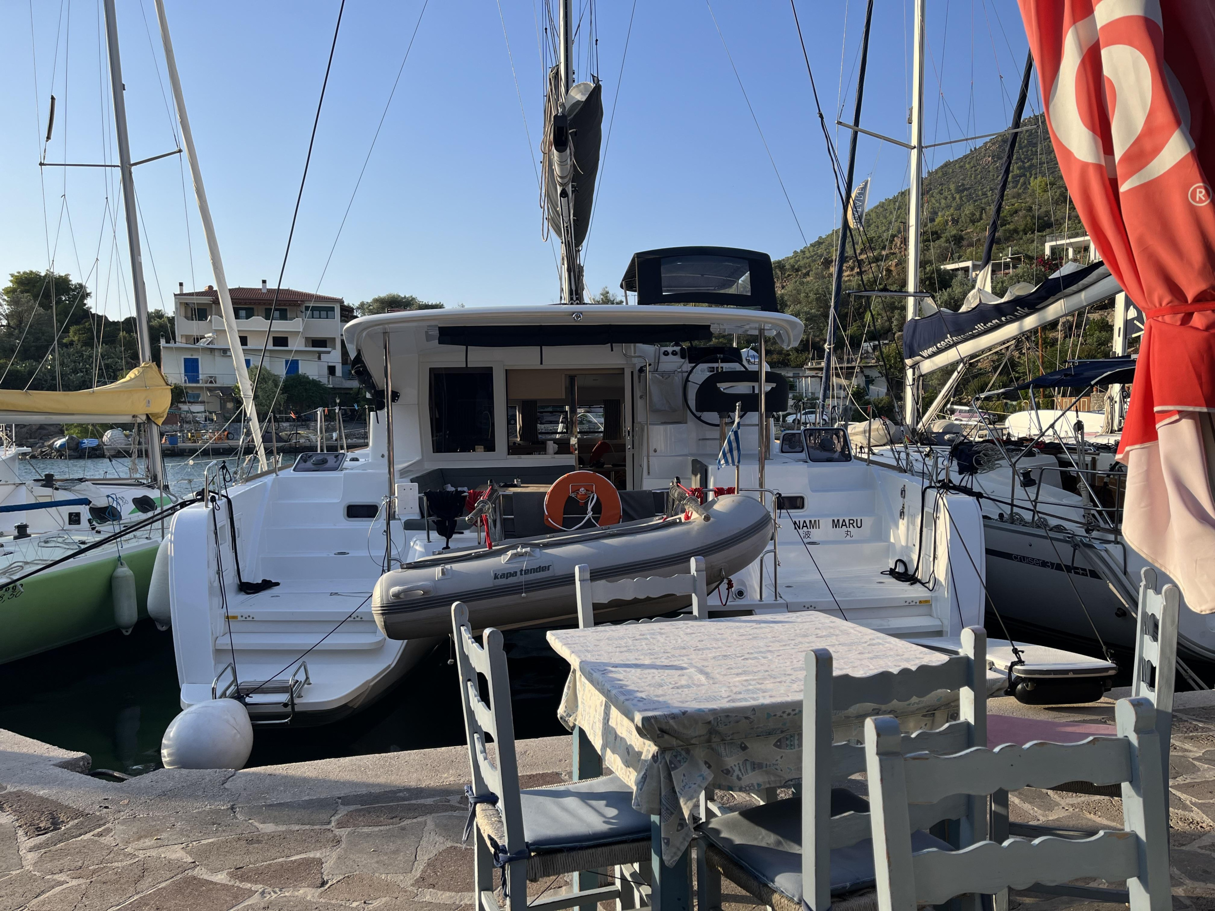 Lagoon 40 — photo 25
