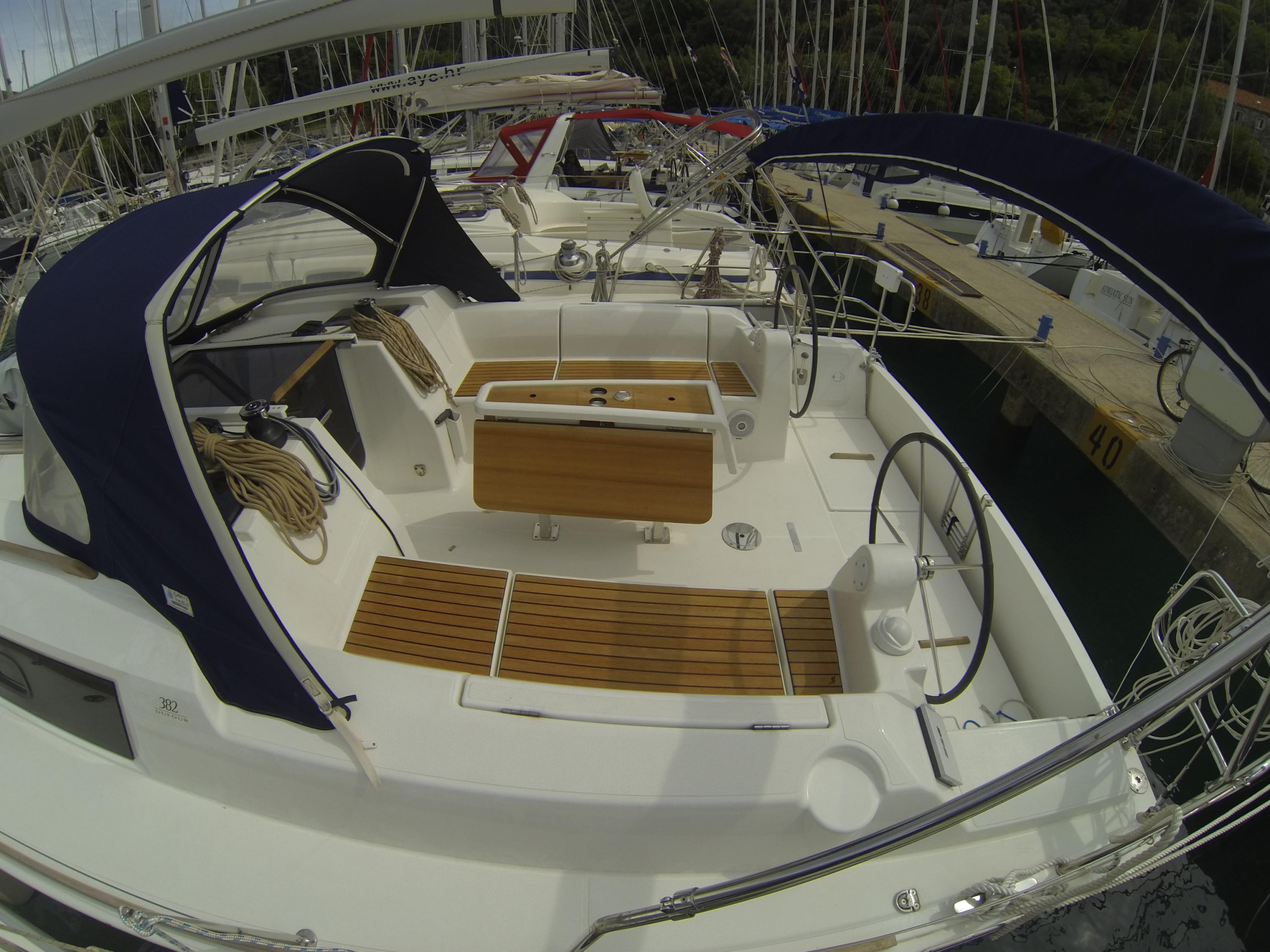 Dufour 382 Grand Large — photo 7