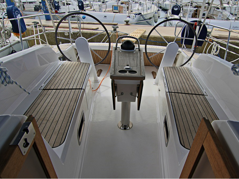 BAVARIA C 41 BT — photo 11