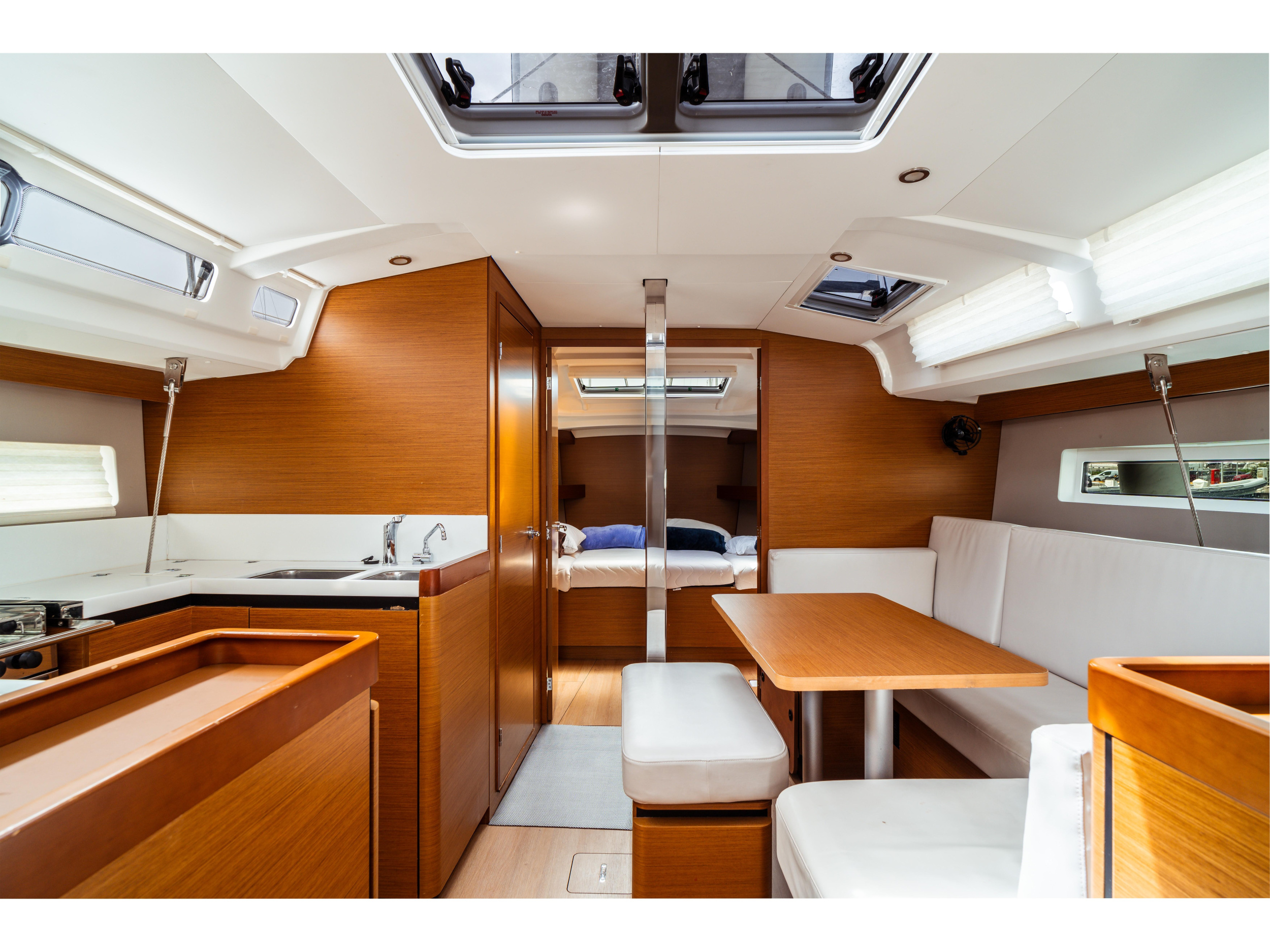 Sun Odyssey 440 — photo 3