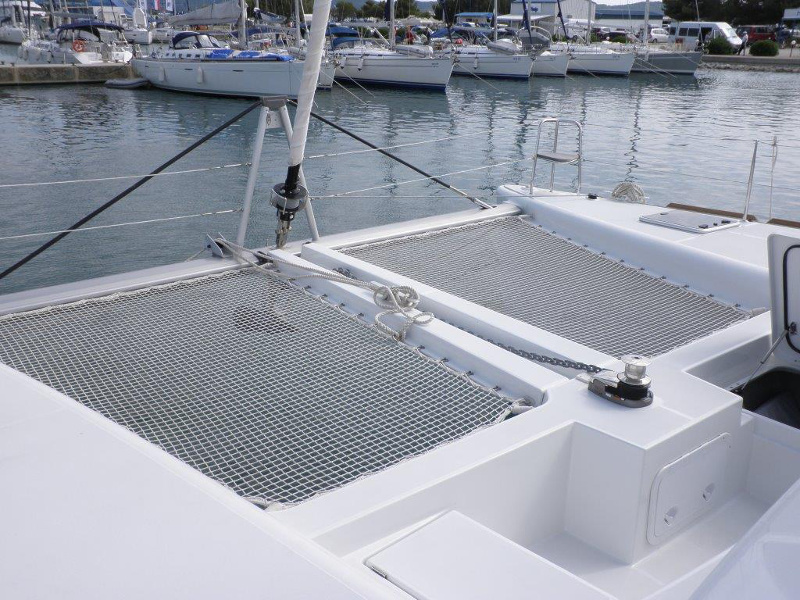 Lagoon 450 — photo 10