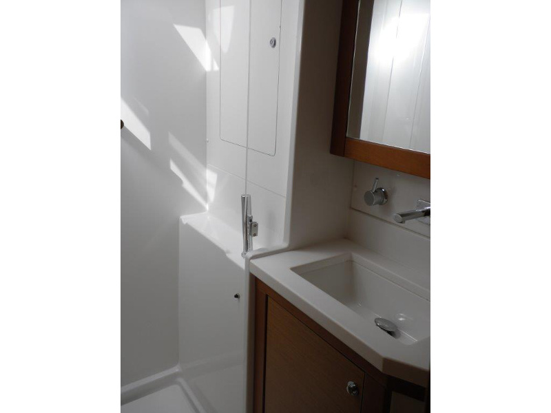Lagoon 450 — photo 4