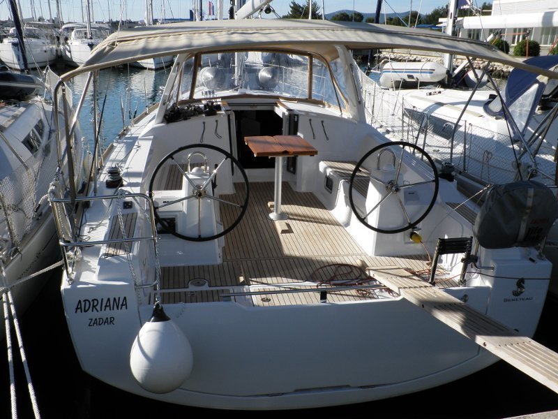 OCEANIS 38 1 2024 — photo 4