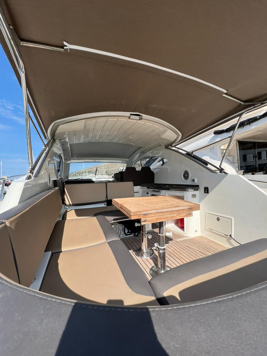 Galeon 385 HTS — photo 7