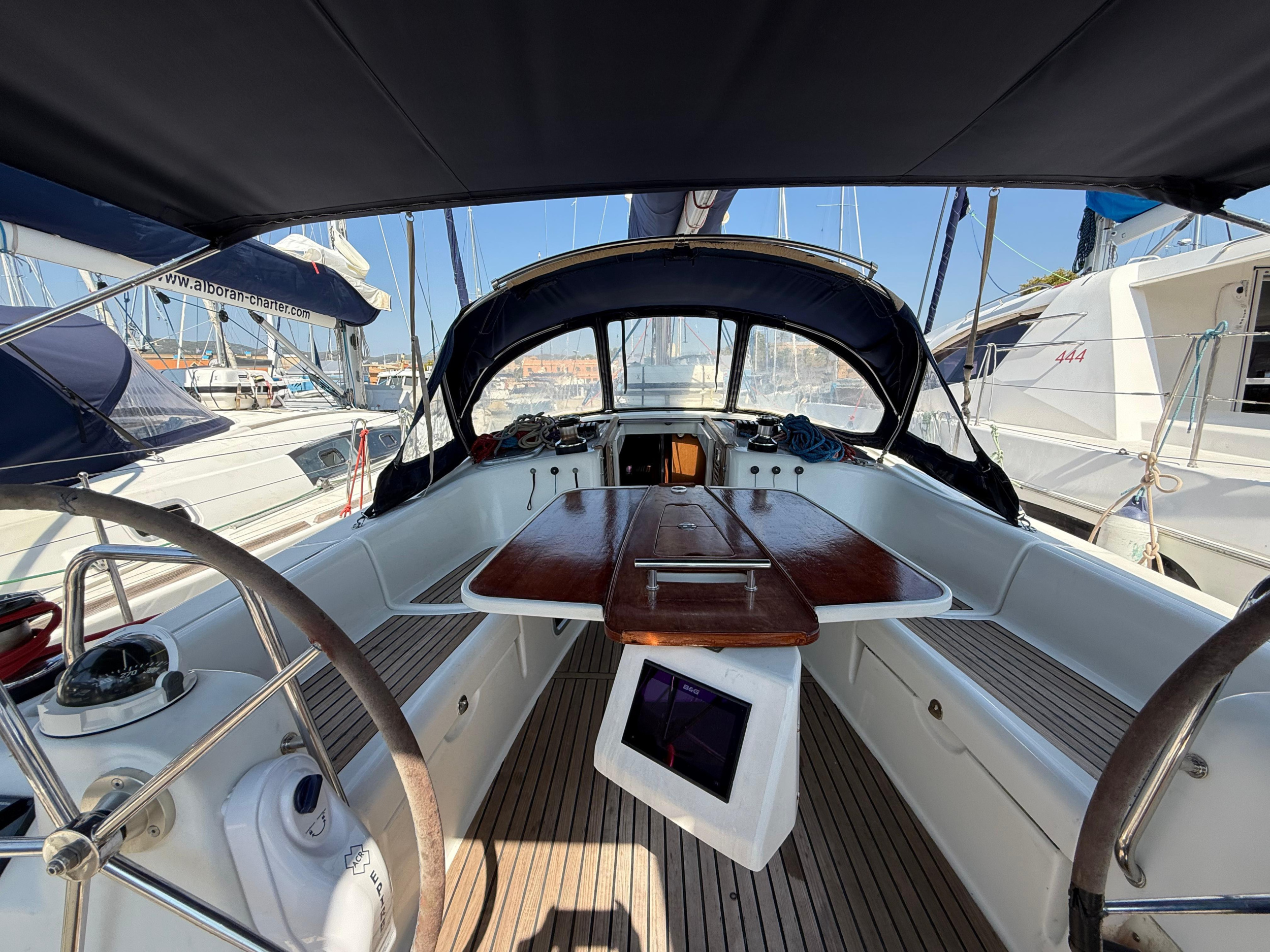 Oceanis 43-4 — photo 1