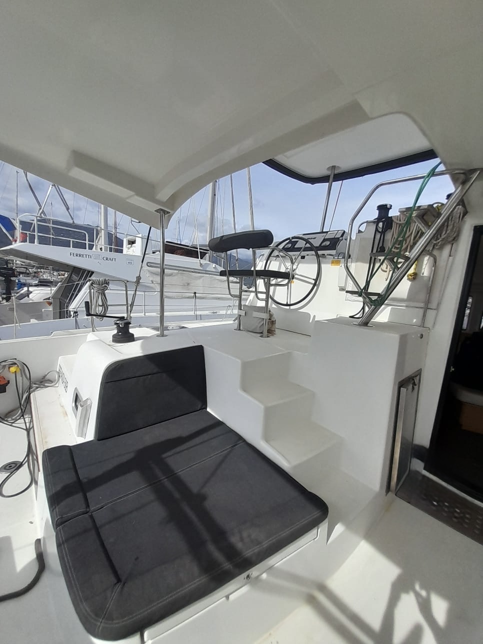 Lagoon 42 — photo 21