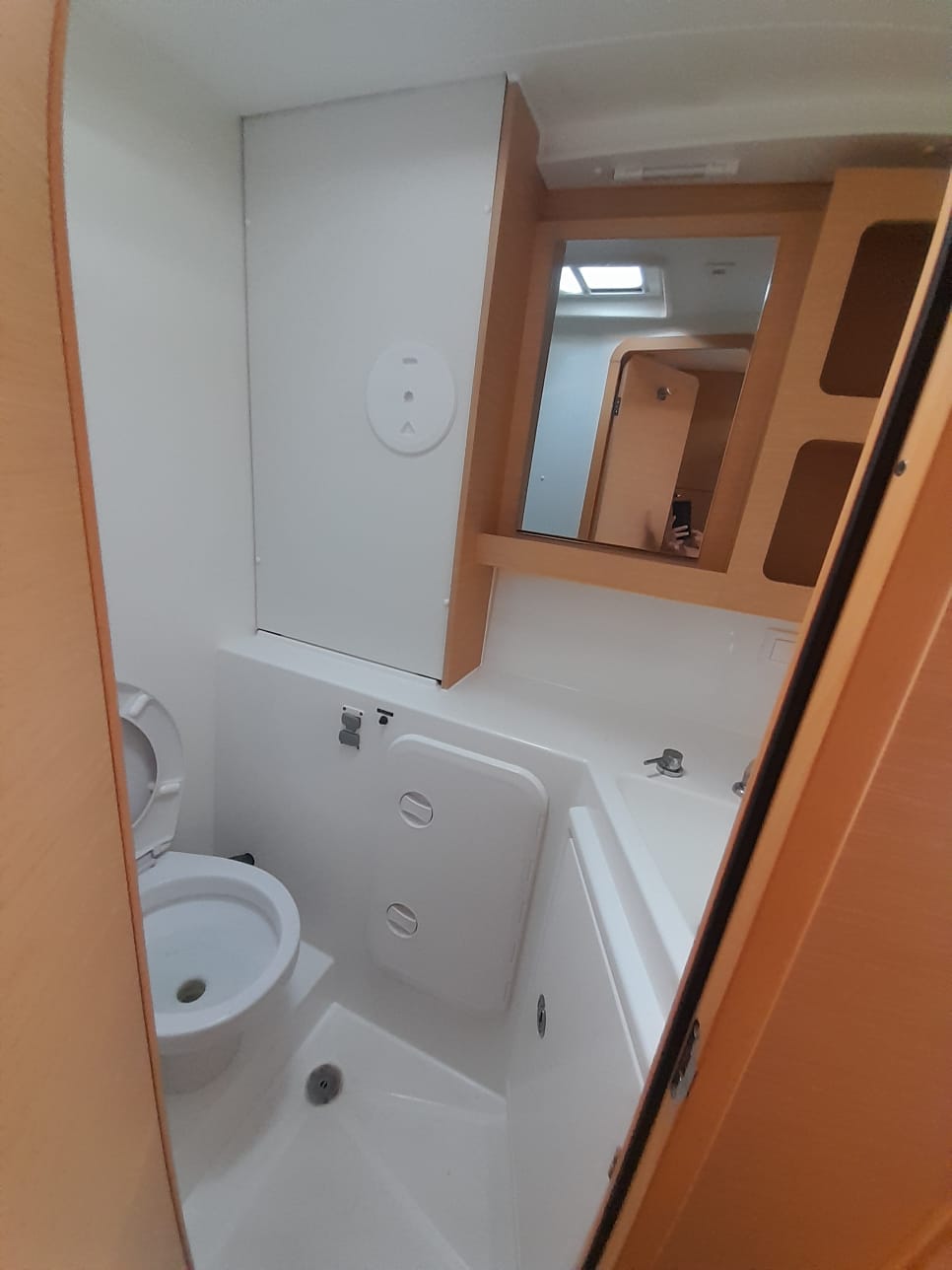Lagoon 42 — photo 22