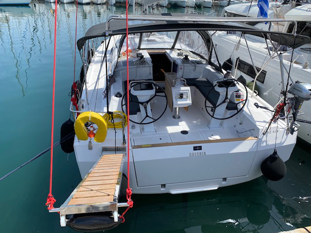 Bavaria C42 — photo 3