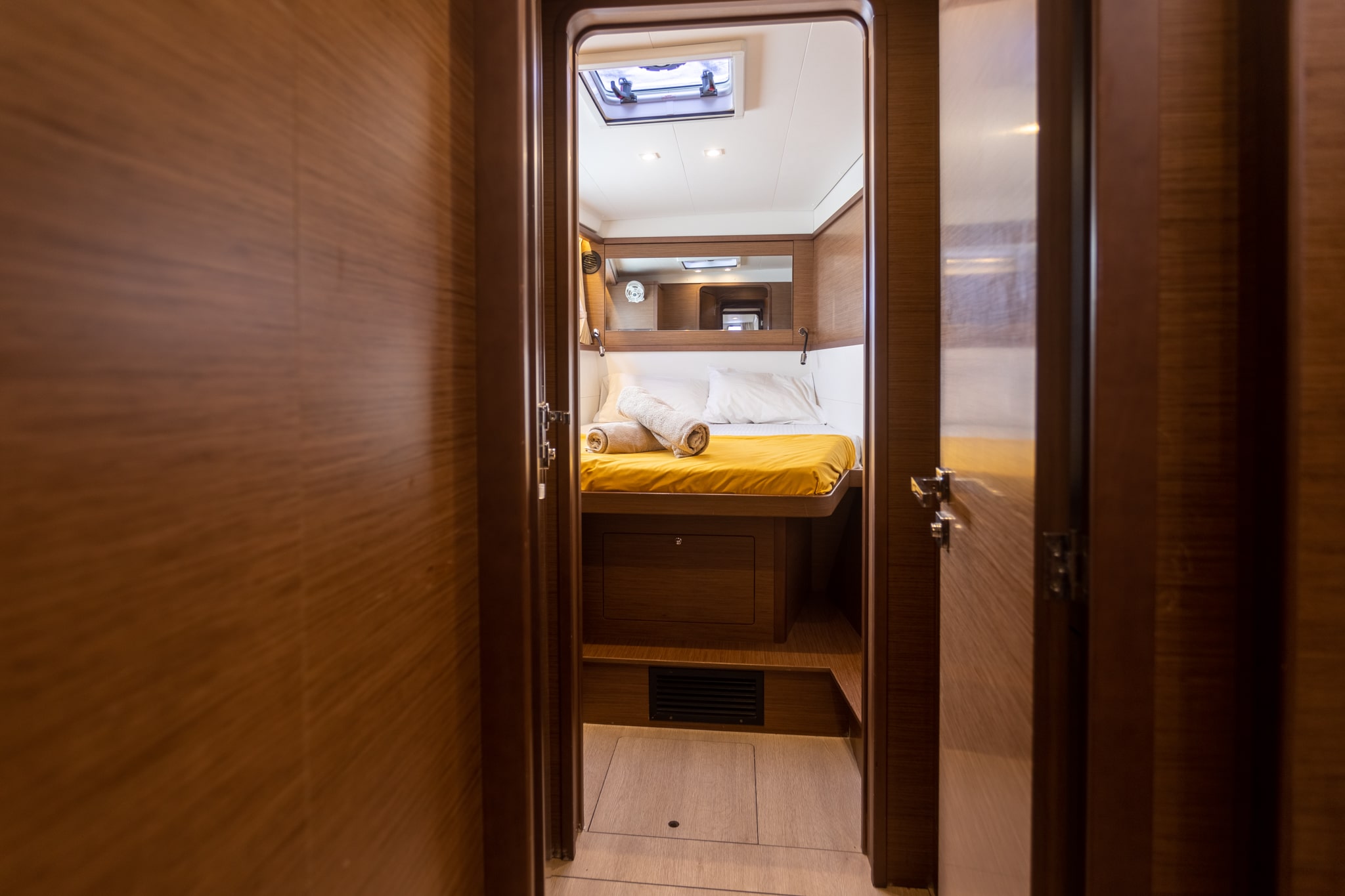 Lagoon 450 Fly — photo 4