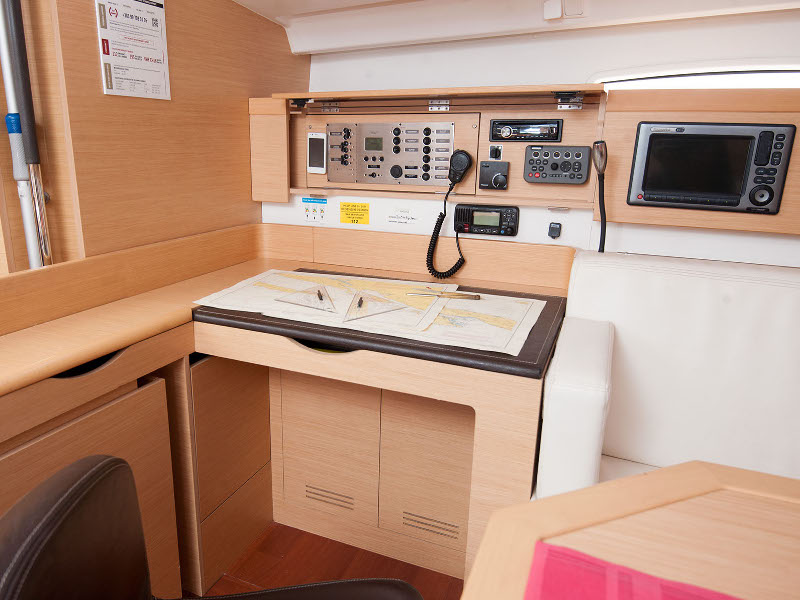 Beneteau First 45 — photo 7