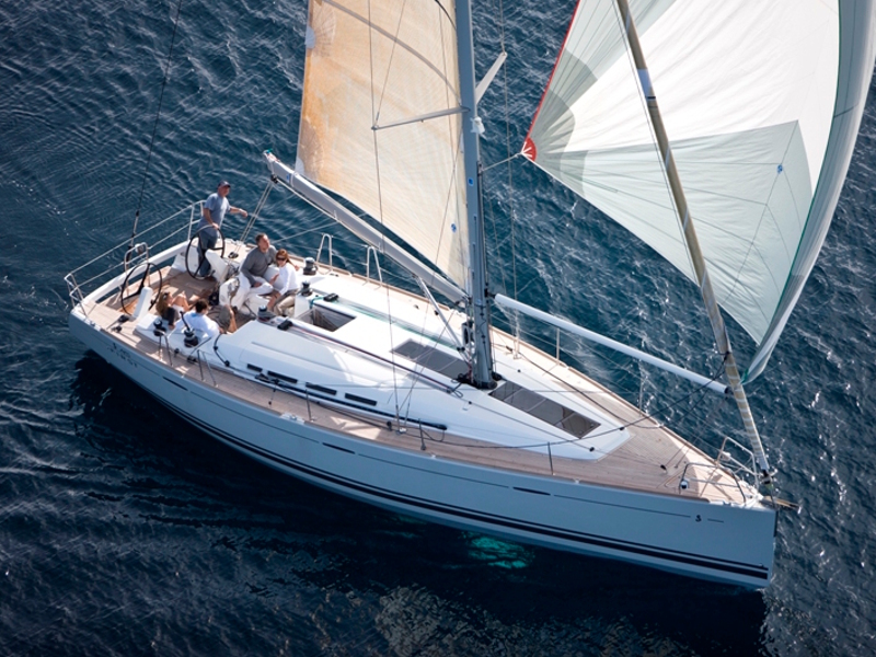 Beneteau First 45 — photo 1
