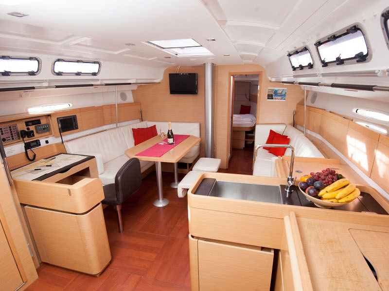 Beneteau First 45 — photo 8