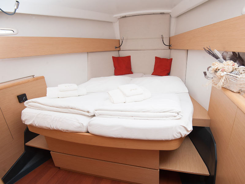 Beneteau First 45 — photo 8