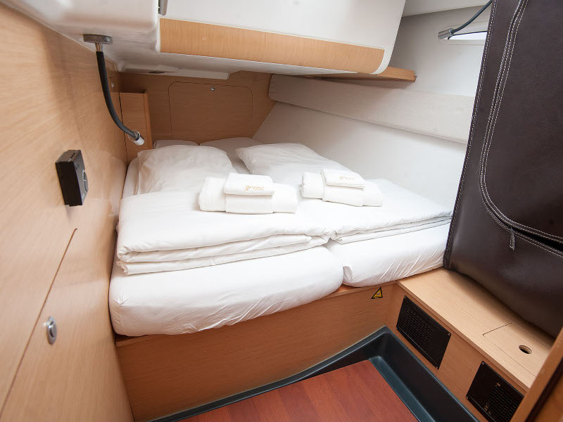 Beneteau First 45 — photo 2