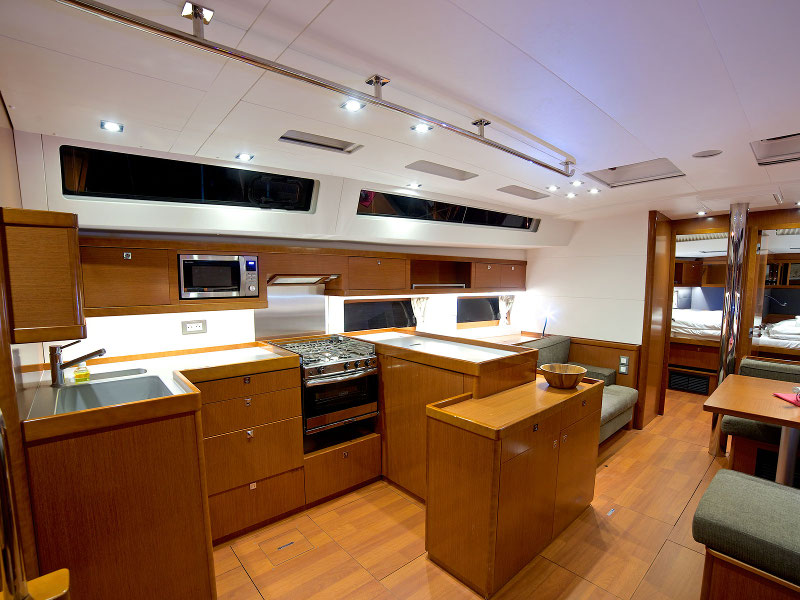 Beneteau Oceanis 55 — photo 9