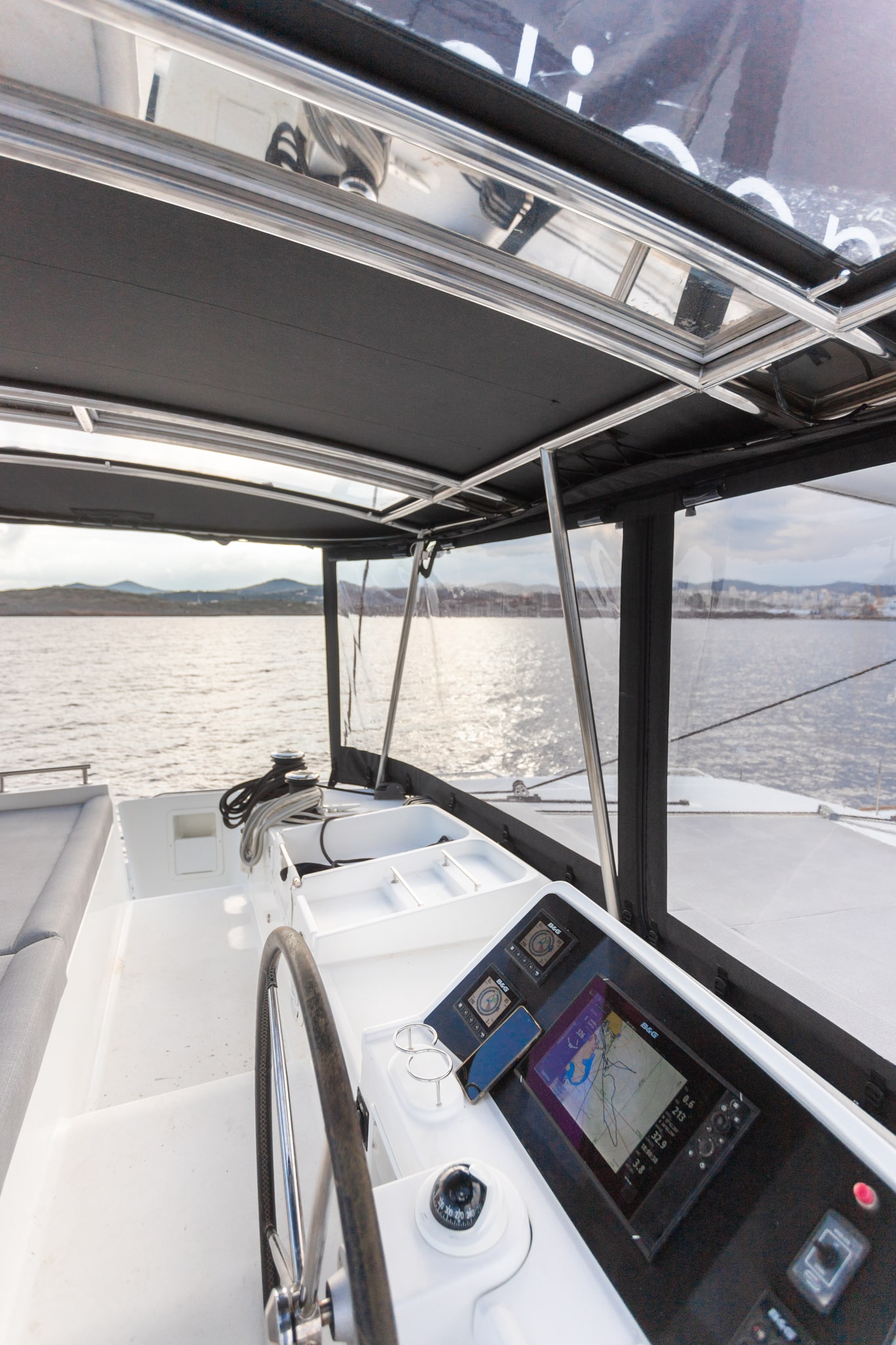 Lagoon 450 Fly — photo 25