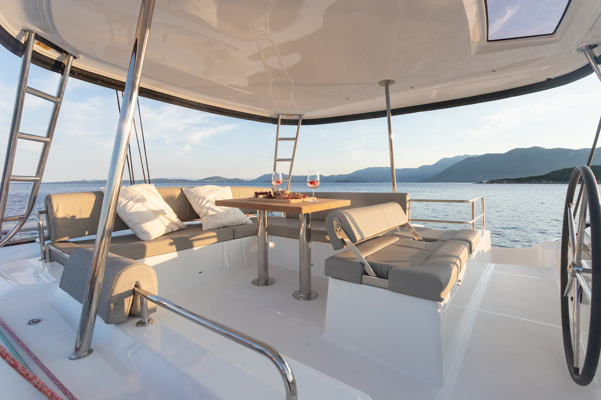 Lagoon 51 — photo 15