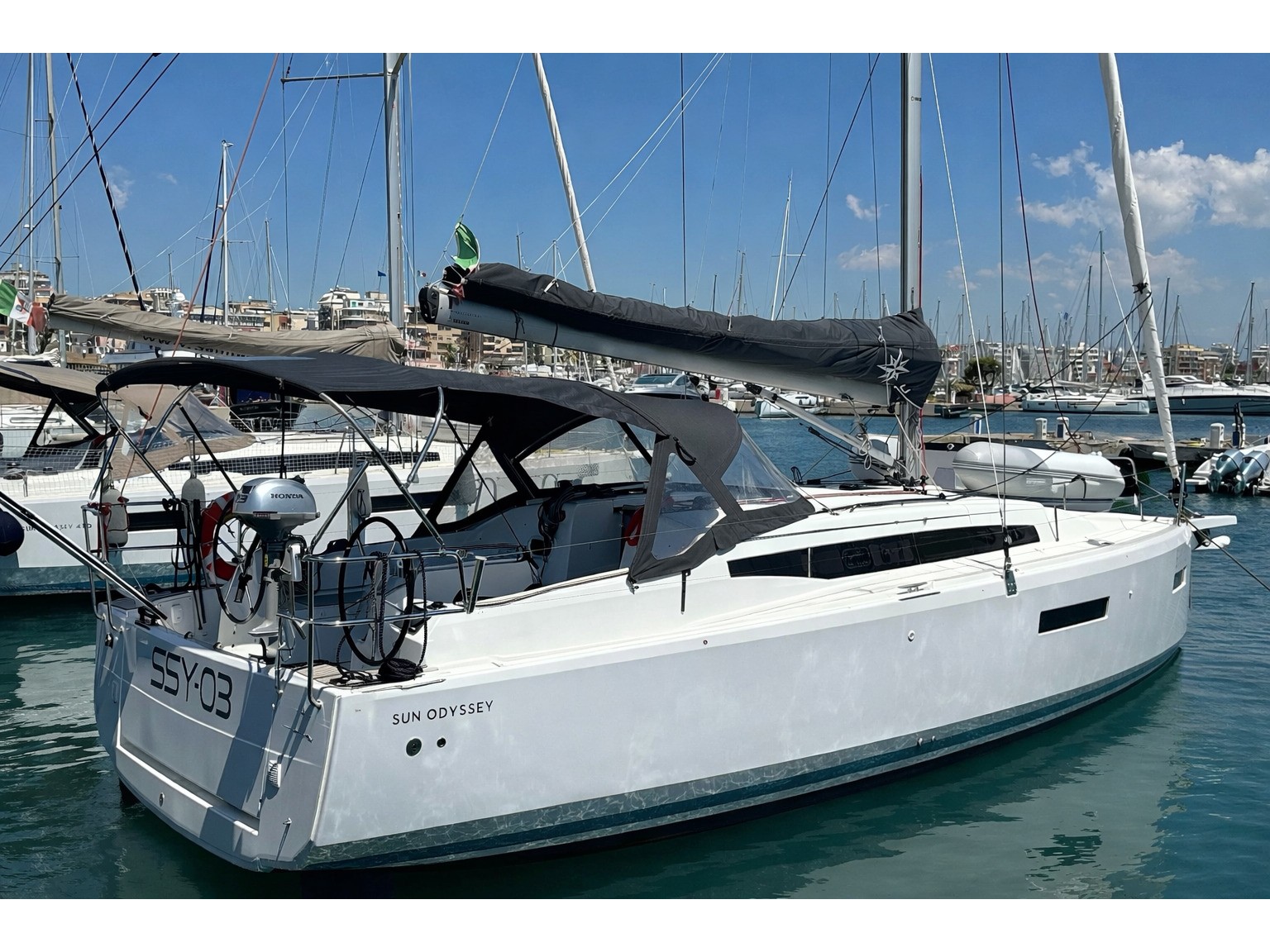 Sun Odyssey 380 — photo 1