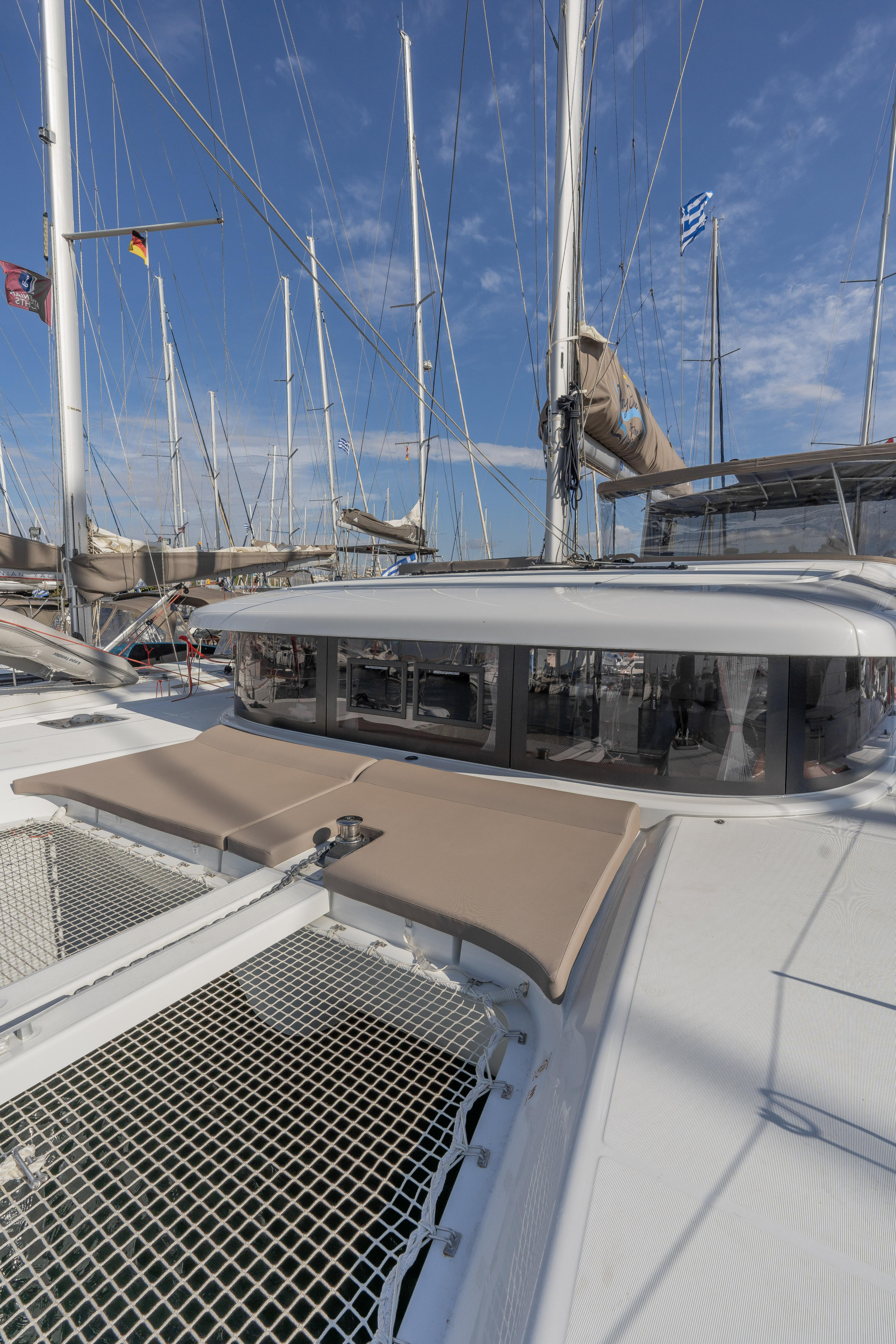 Lagoon 42 (4 dbl / 1 single ) — photo 26