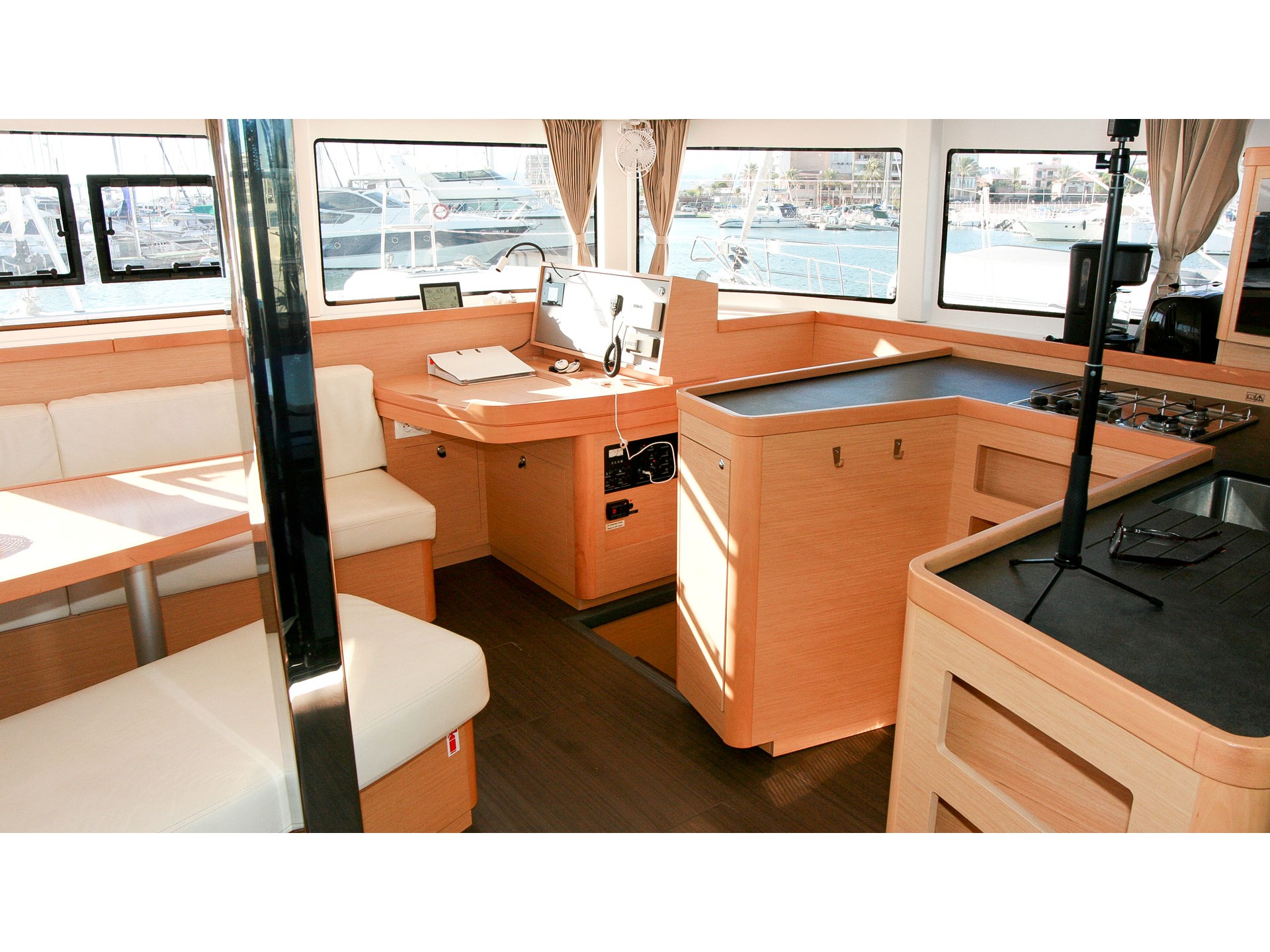 Lagoon 42-4+2 12 Personen — photo 9